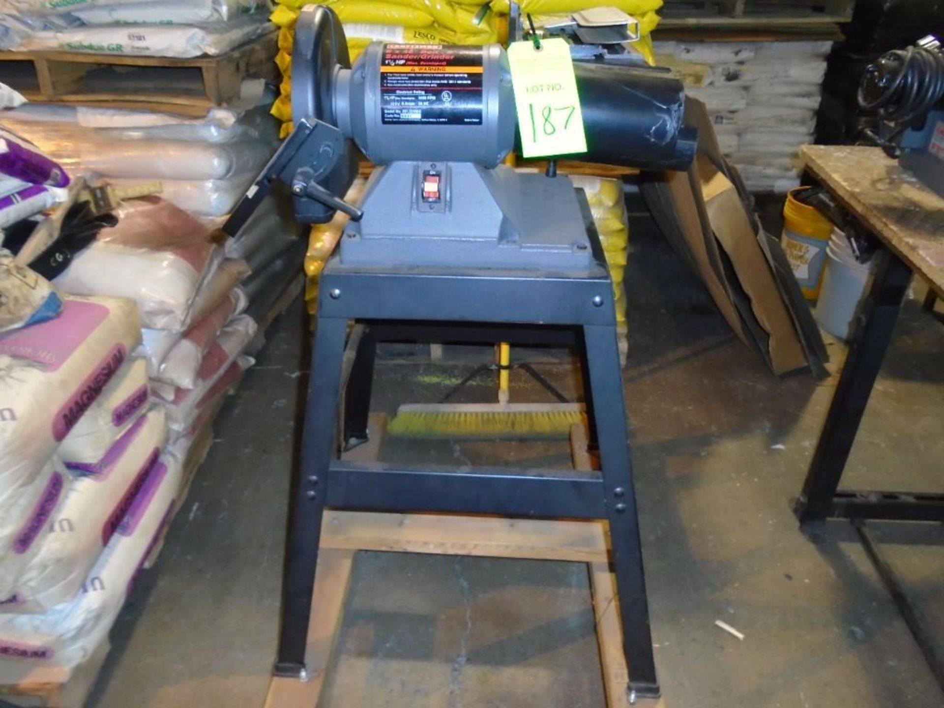 Craftsman Belt/Disc Sander and Grinder 1/2 Horsepower - Image 2 of 5