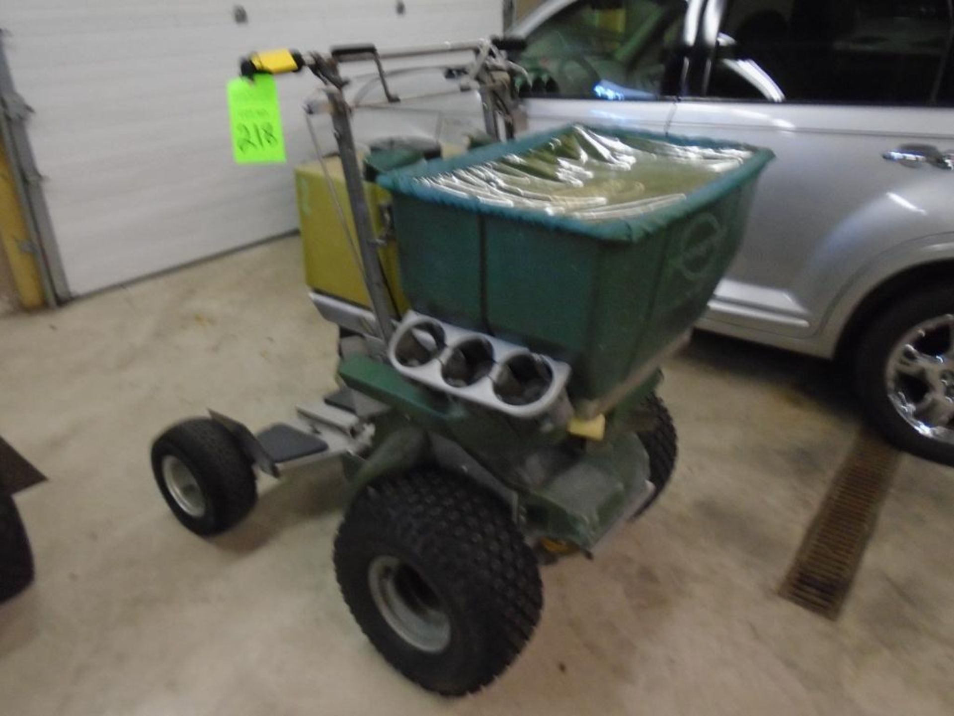 PermaGreen Ride-On MAGNUM Spreader/Sprayer