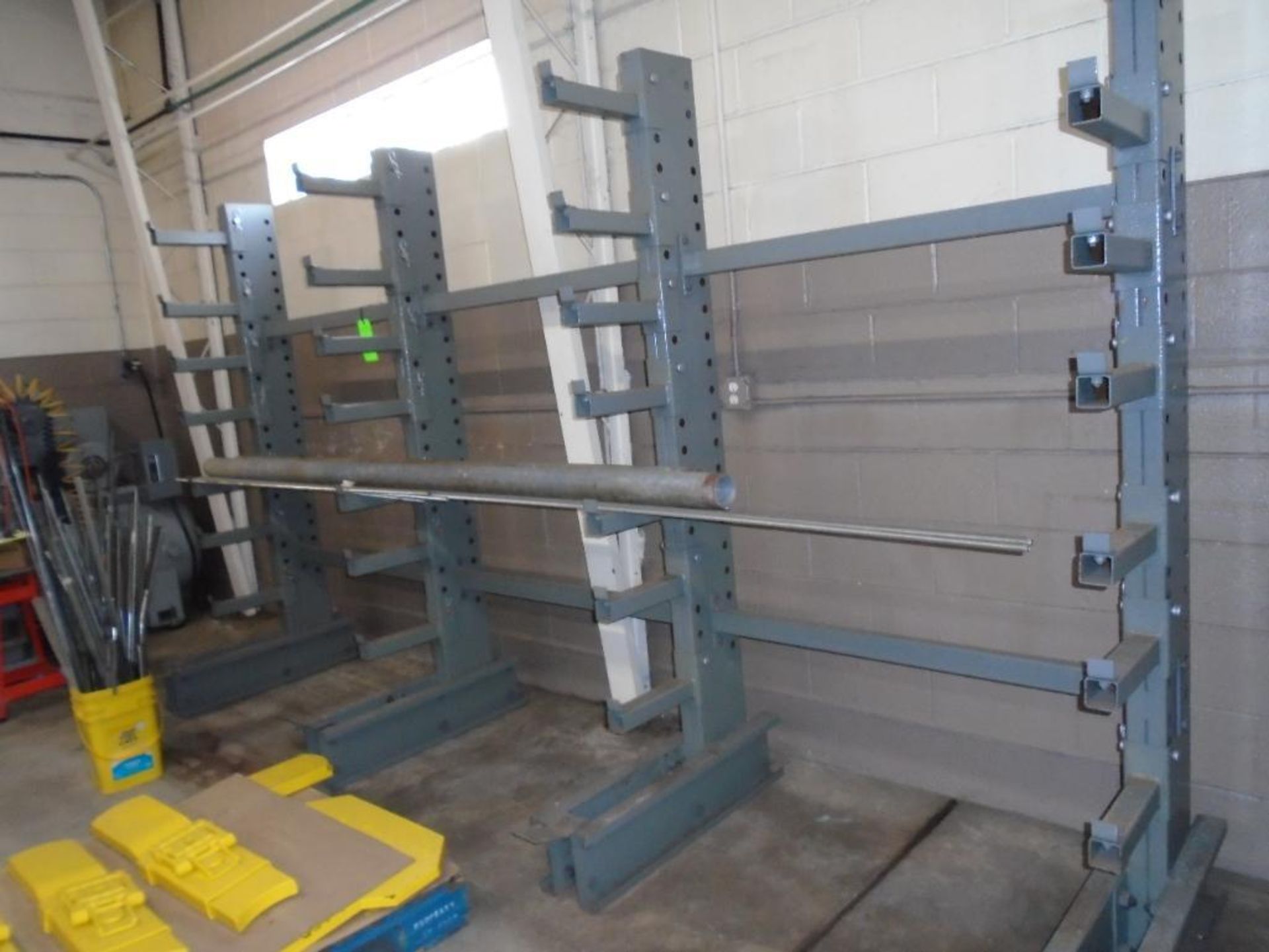 Steel Rack Cantilever with Threaded Rod - Image 4 of 4