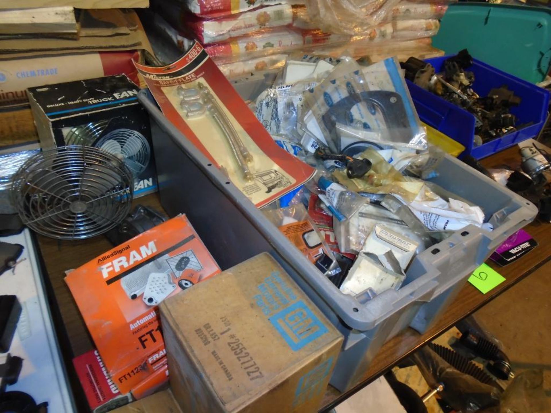 Lot of Assorted Truck/Car Parts - Image 6 of 7