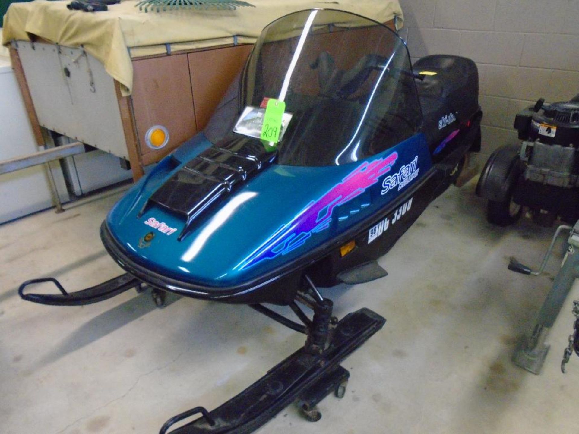 Safari Deluxe Skidoo Snowmobile - Image 2 of 10