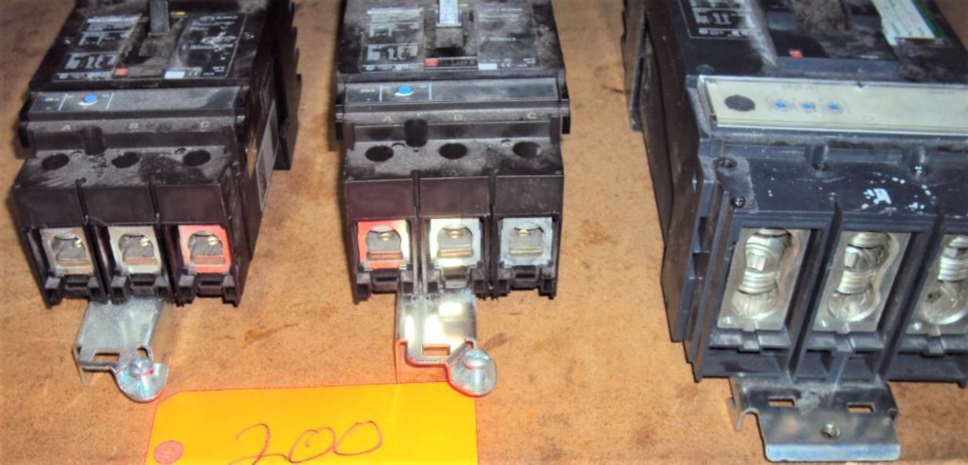 (2) Square D JJ250 & (1) LG400 PowerPact Circuit Breakers - Image 4 of 4