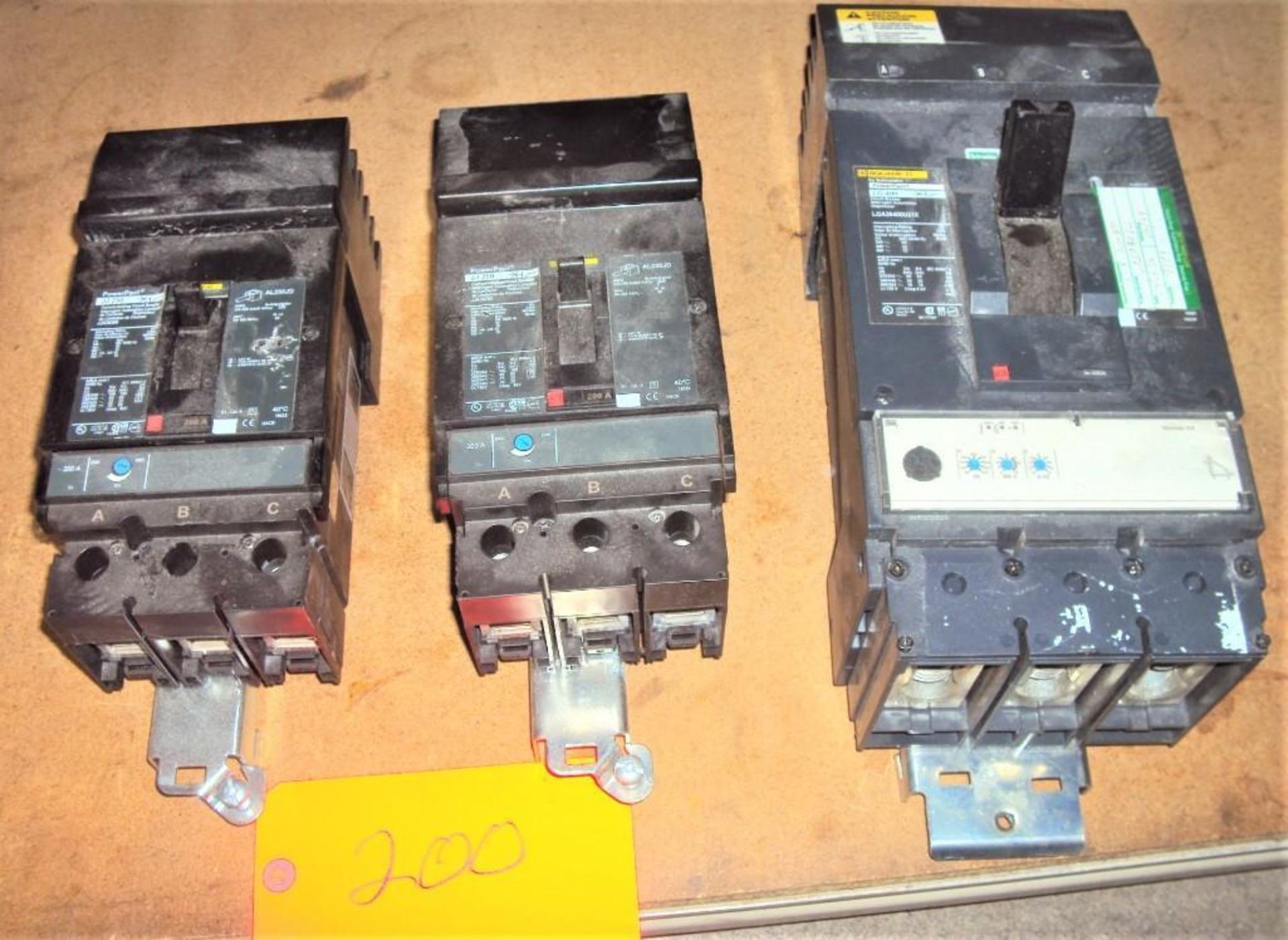 (2) Square D JJ250 & (1) LG400 PowerPact Circuit Breakers