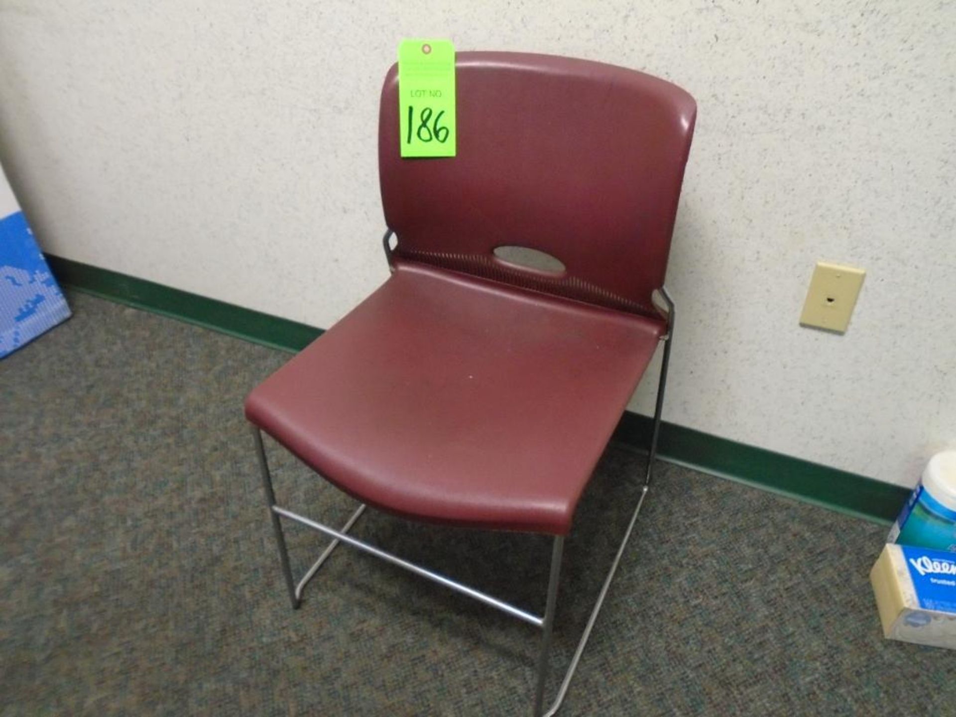 Lot of 7 chairs