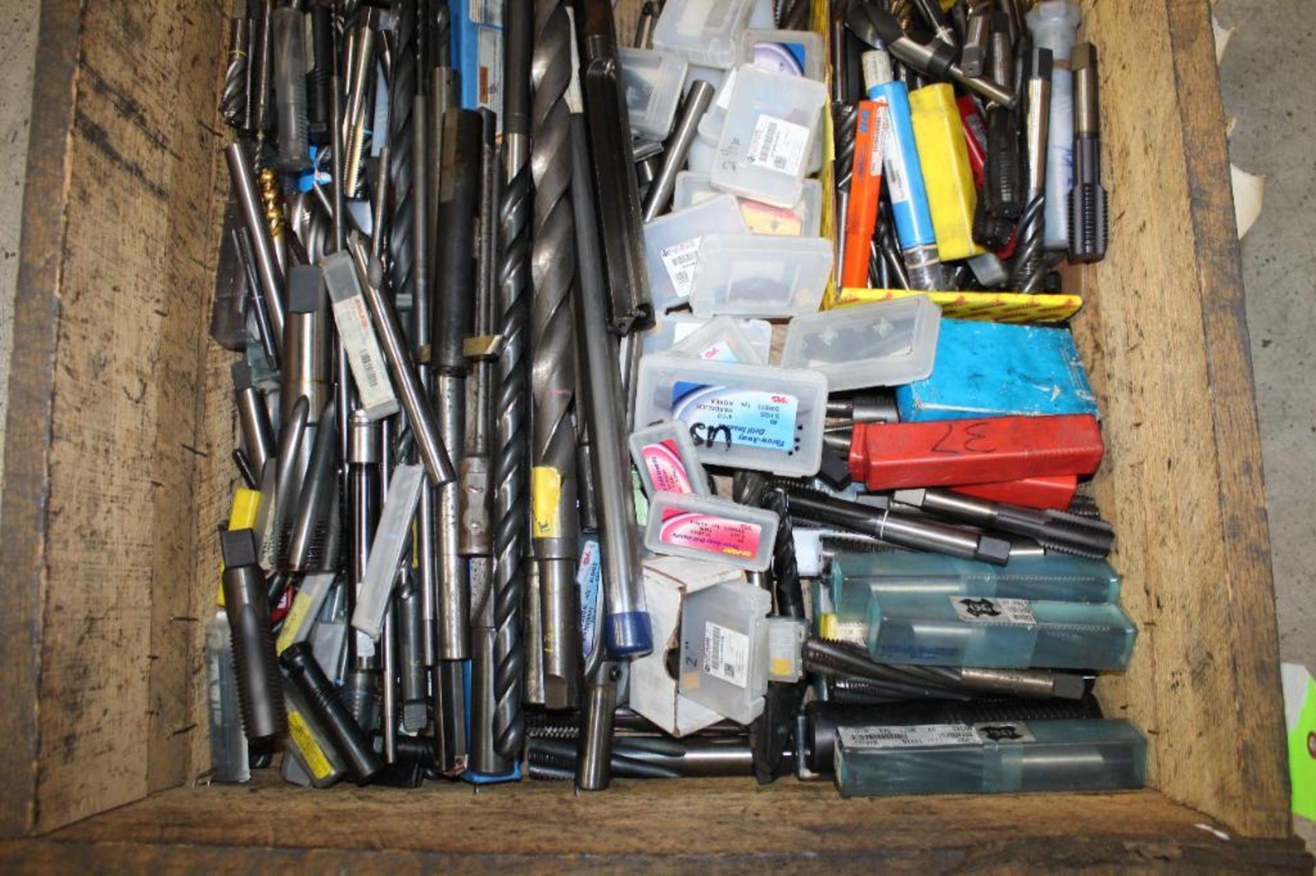 Crate of Assorting Cutting Tools - Image 3 of 3