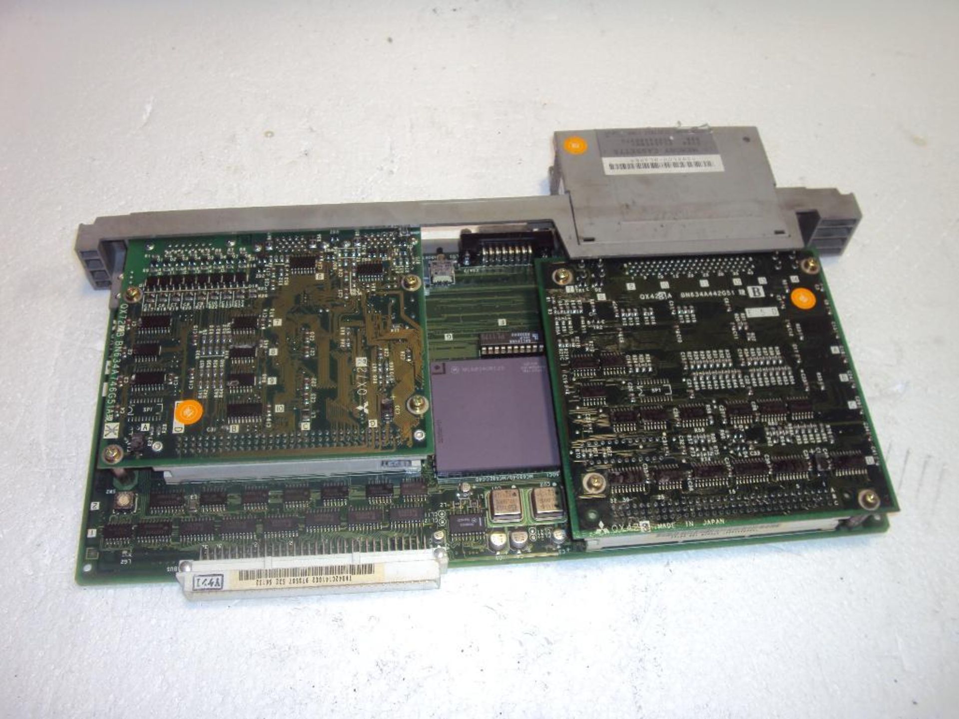 Mitsubishi Mazatrol QX141C BN634A617G52 CPU Module w/ (2) Memory Cassettes QX812 & QX818 and BN634A7 - Image 5 of 7