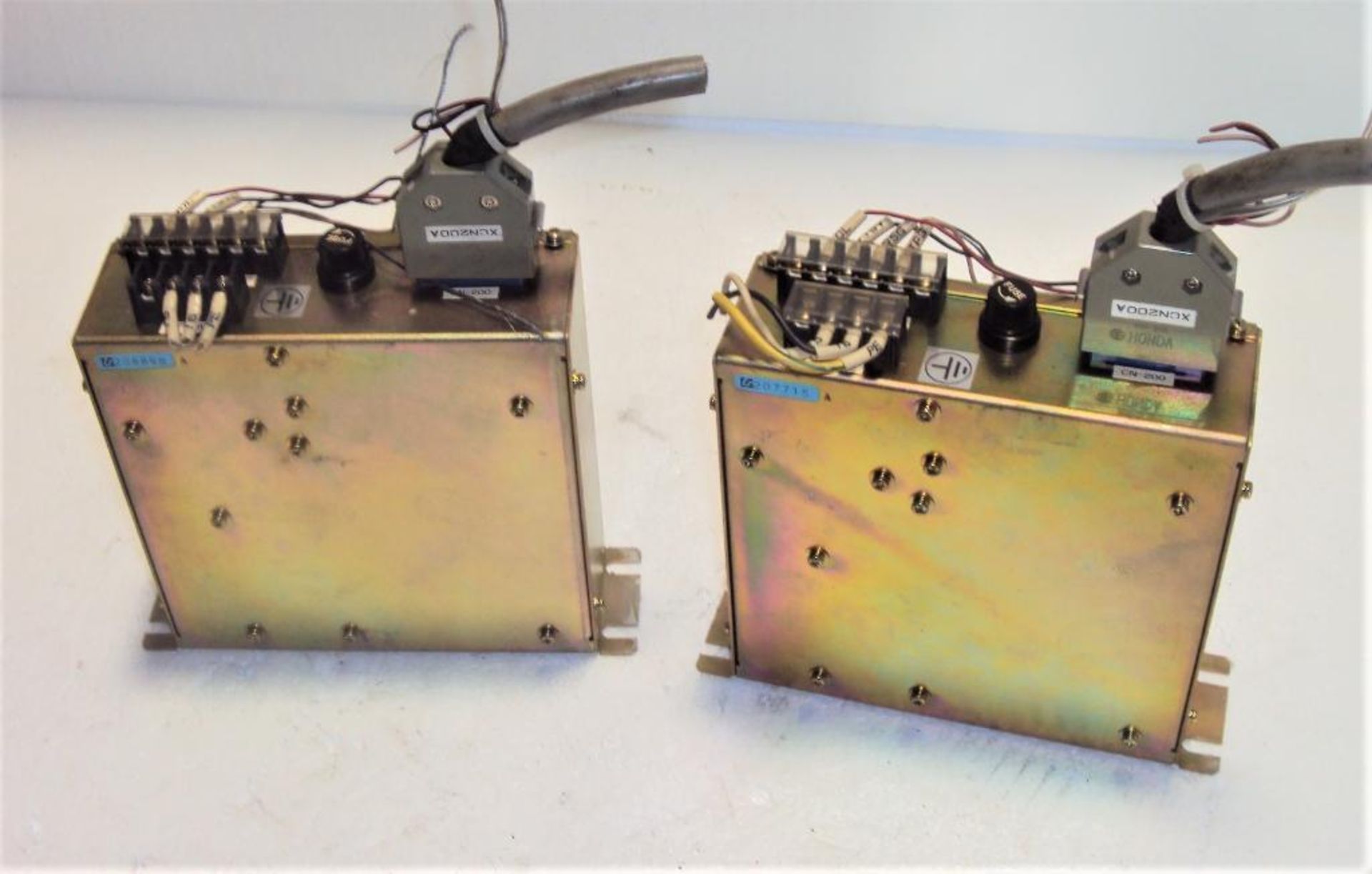 (2) Mitsubishi Mazak D70UB001832 Power Supply