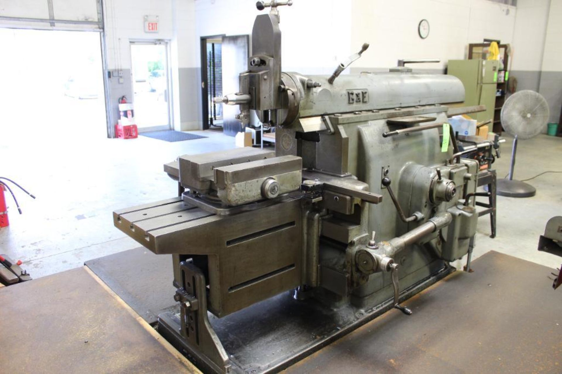 Gould & Eberhardt 32" Industrial Shaper - Image 4 of 6