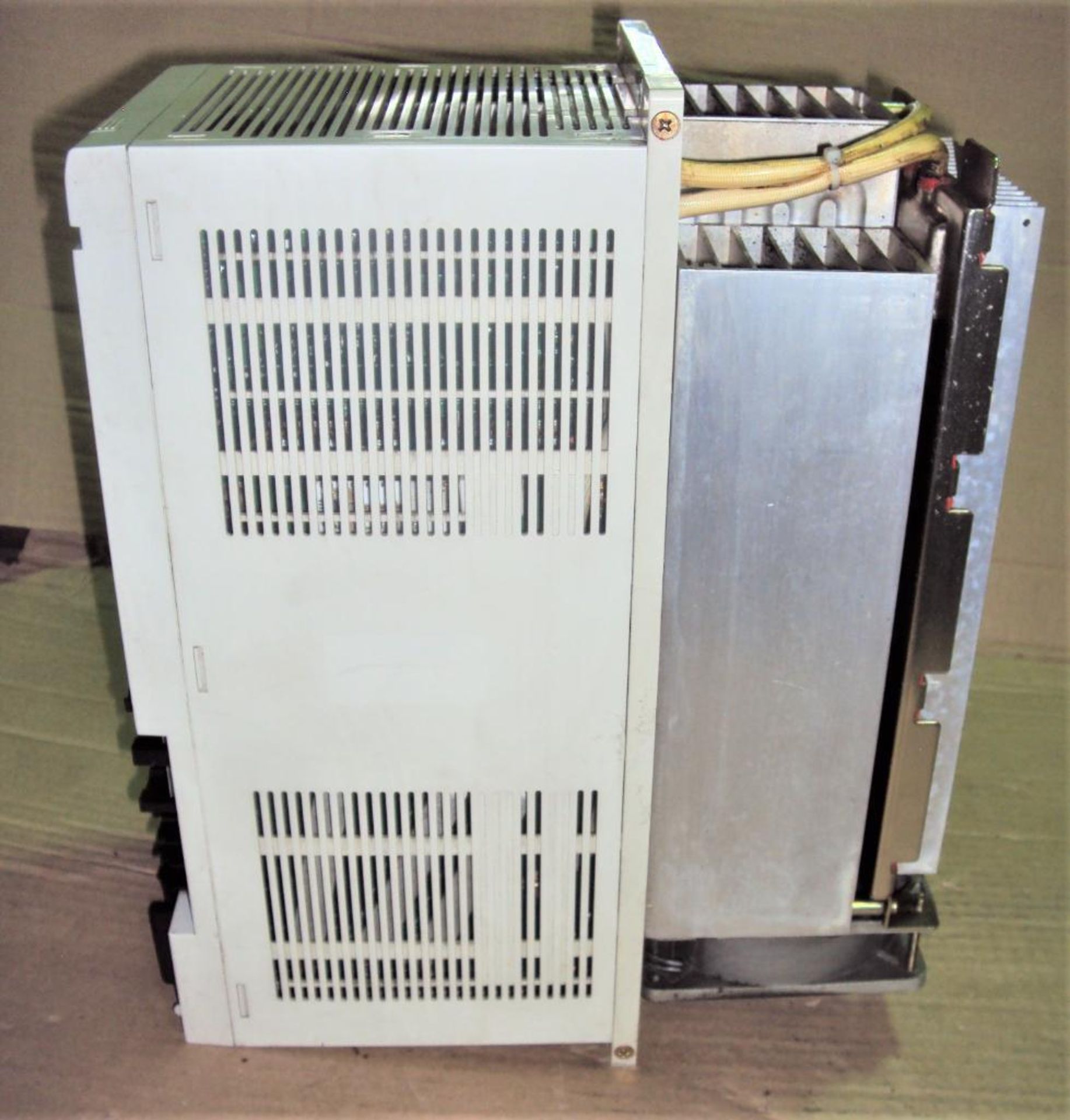 Mitsubishi MDS-B-CV-300 Power Supply - Image 3 of 5