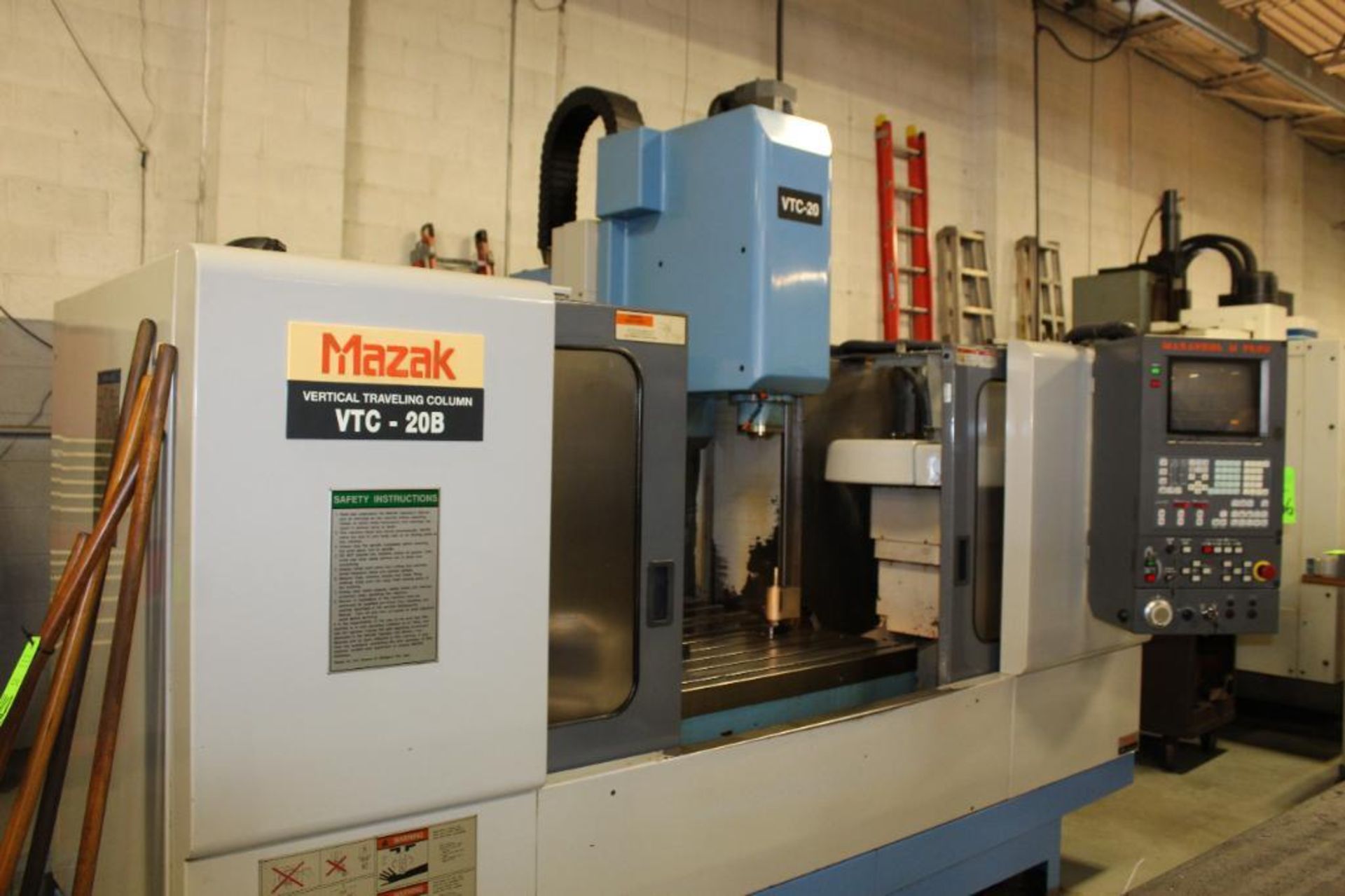 1996 Mazak Vertical Traveling Column VTC-20B Milling Machine - Image 5 of 13