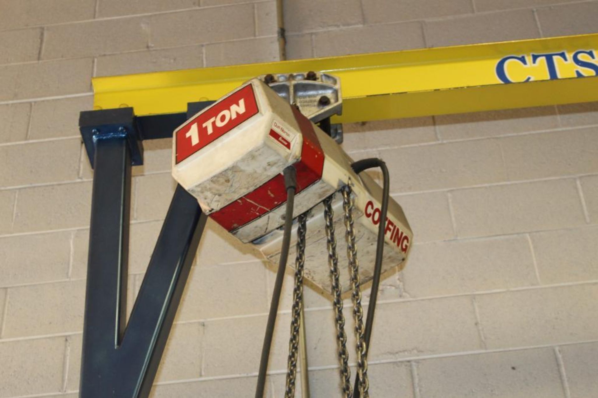 Duff- Norton Amstar Coffing 1 Ton Hoist - HOIST ONLY - FRAME NOT INCLUDED - Image 3 of 5