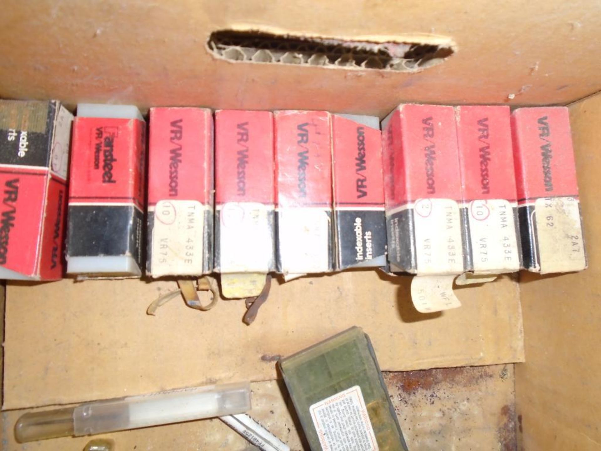 Lot Of Assorted Carbide Inserts - Image 2 of 3