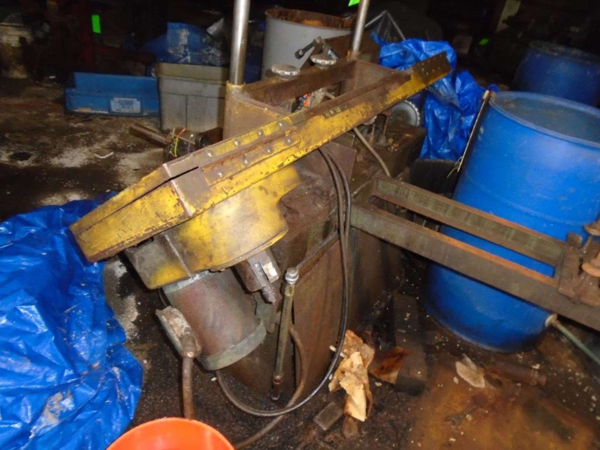 W.F. Wells & Sons Bandsaw with Roller Track - Image 6 of 7