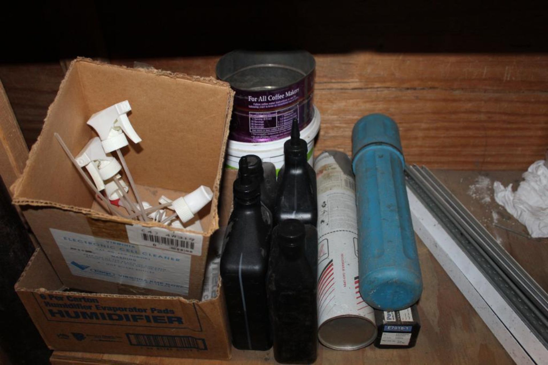 Lot of Flex Conduit, Air Filters and Hvac Hardware - Image 20 of 23