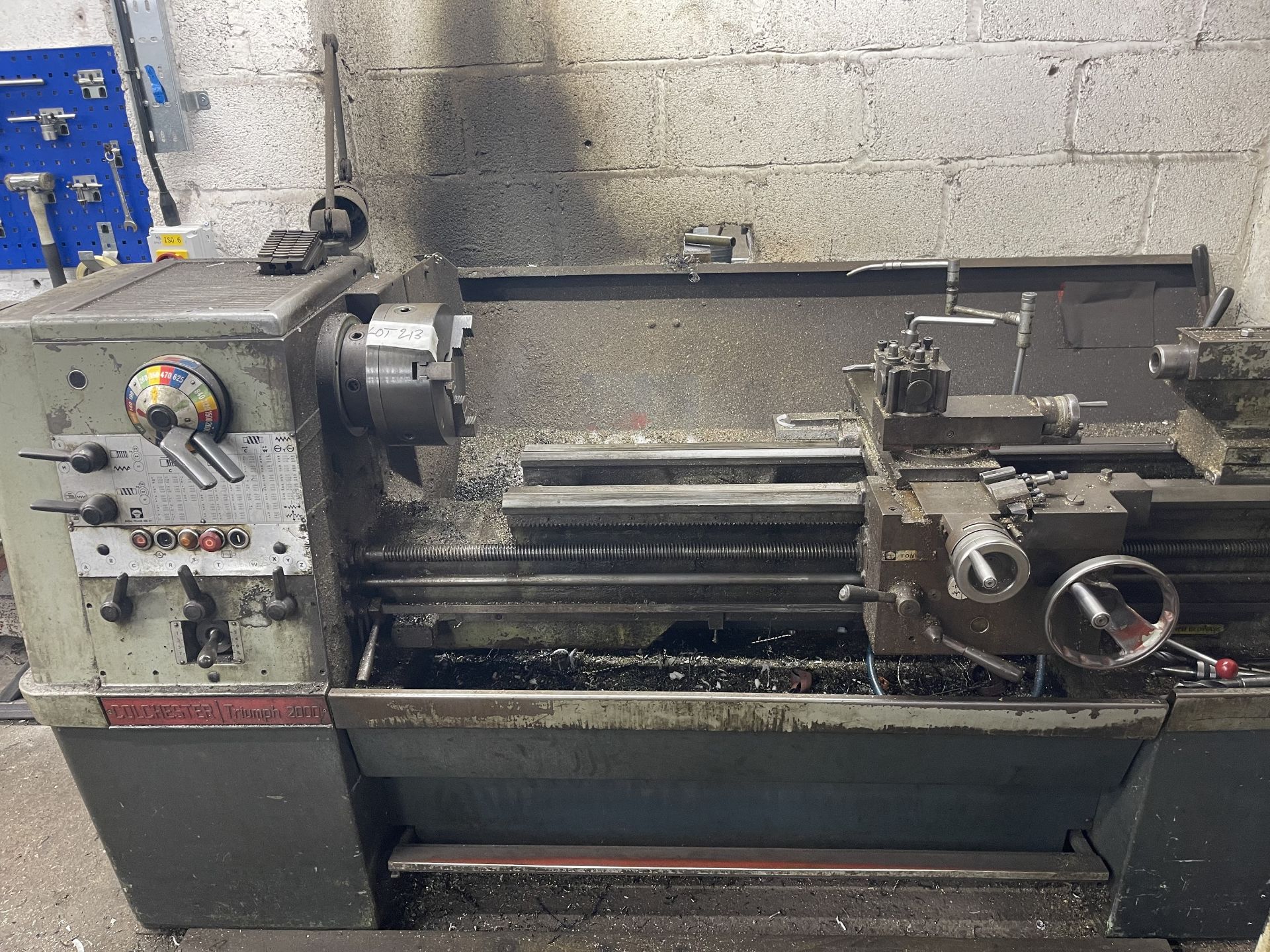Colchester Triumph 2000 GAP BED LATHE, taper turning, 3 and 4 jaw chucks, approx 1250mm bc, serial