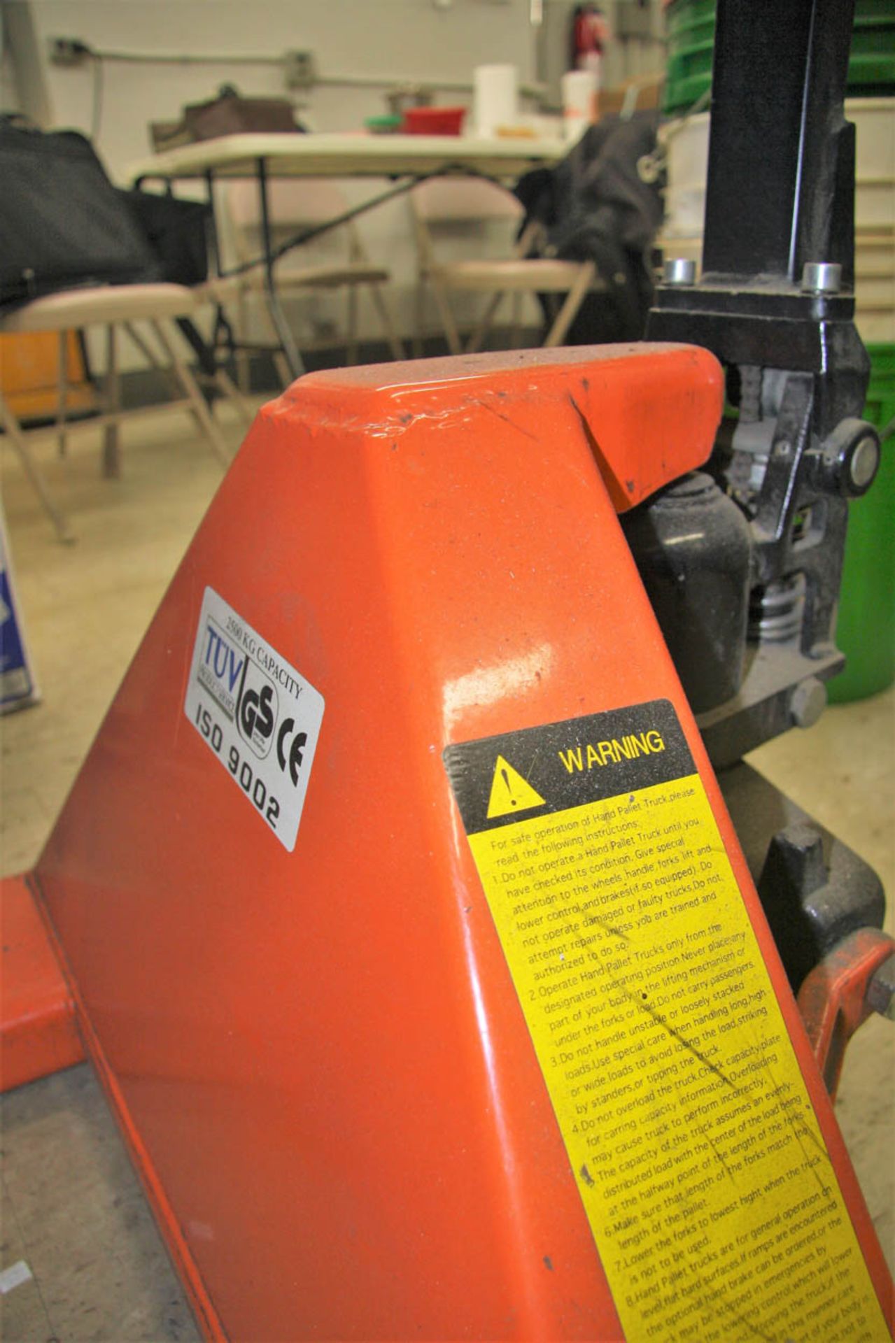 TUV 2500KG Pallet Jack - Image 2 of 2