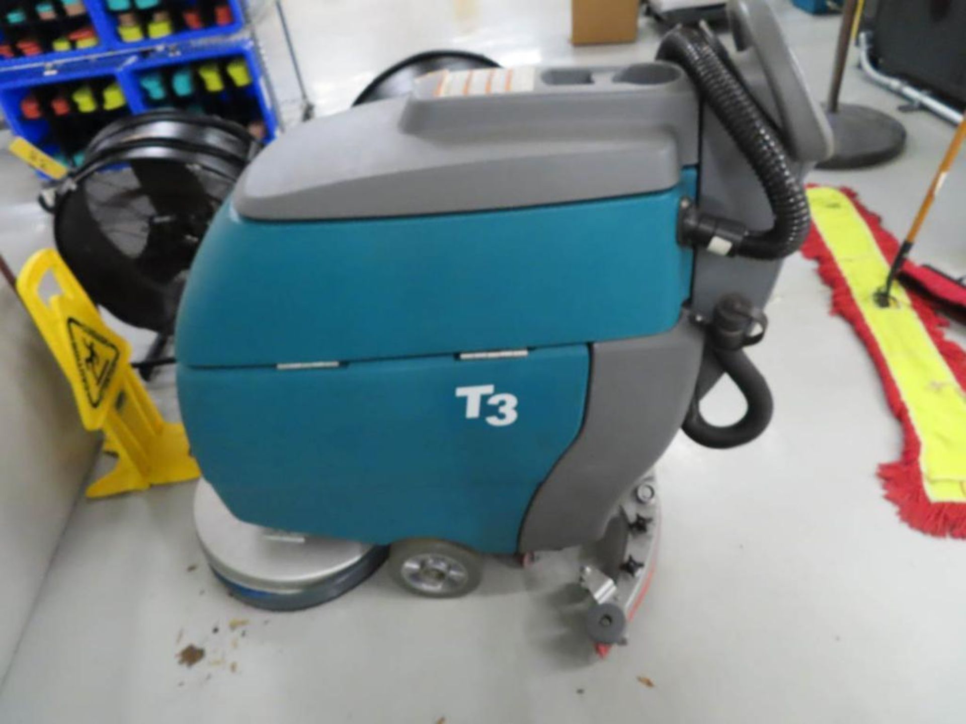 Tennant T3 Scrubber, S/N:RE005377 - Image 6 of 6