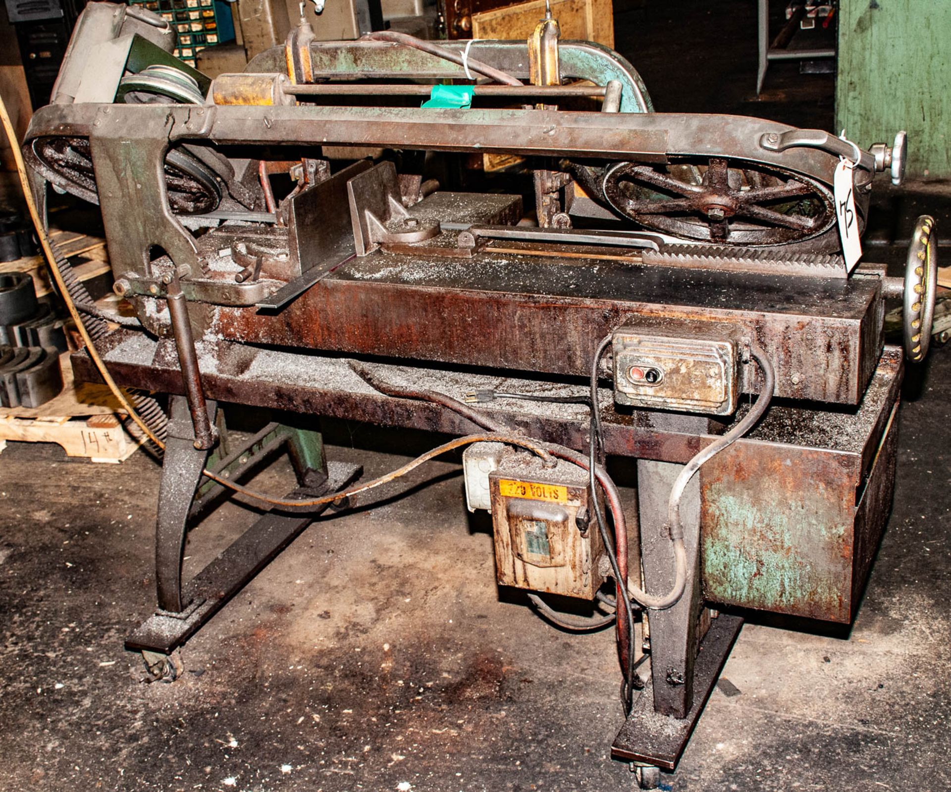 Wells Horizontal Bandsaw - Image 2 of 4