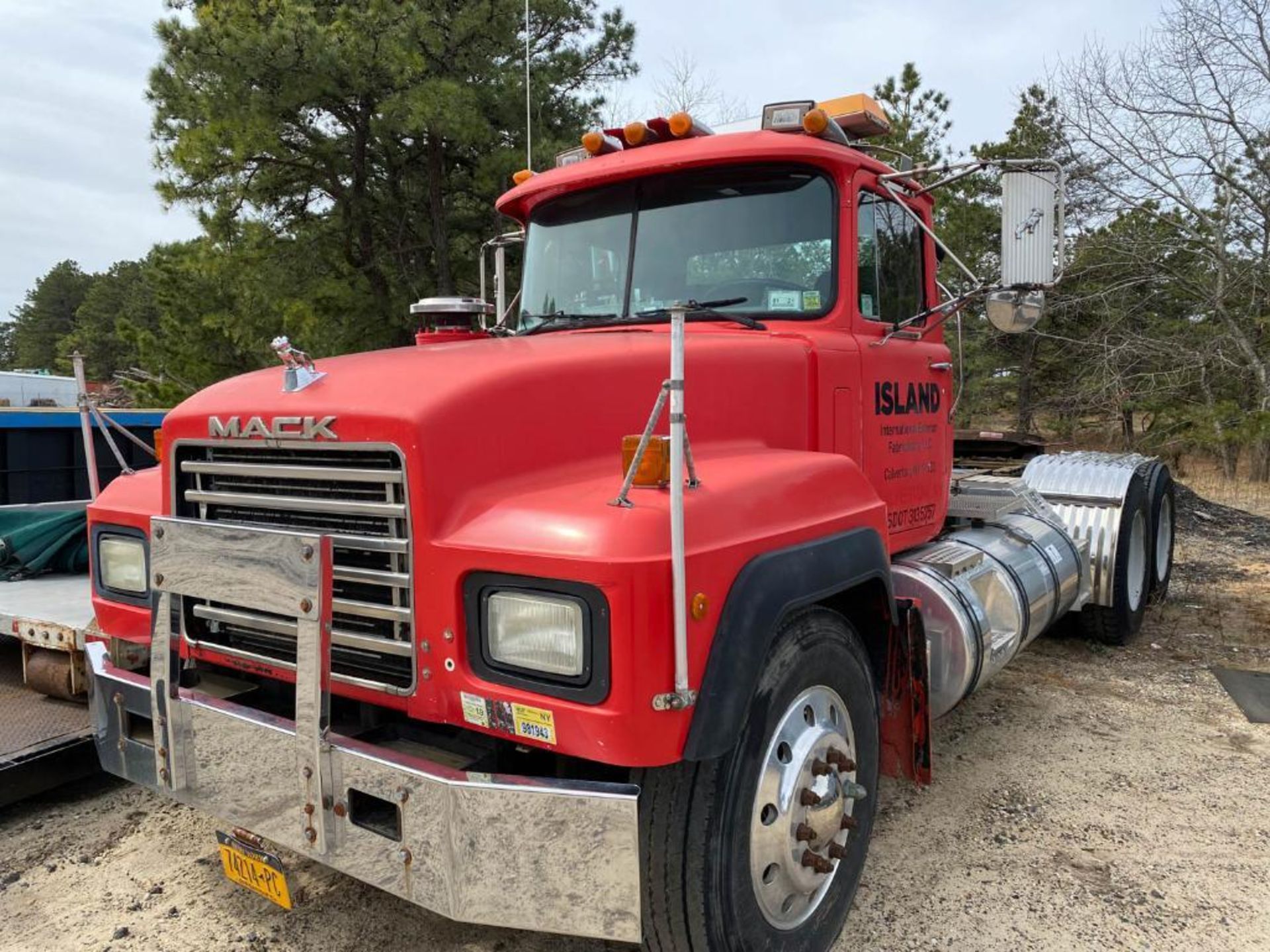 1995 MACK RD688S Diesel Tractor, Day Cab - Image 5 of 56