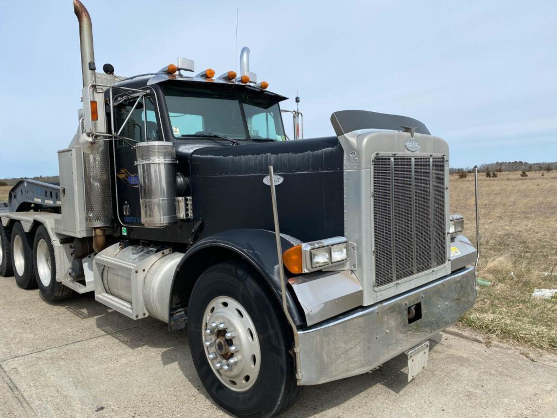 1996 Peterbilt 379 Heavy Haul Tri-Axle Tractor, 160,060 GVWR - Image 4 of 46