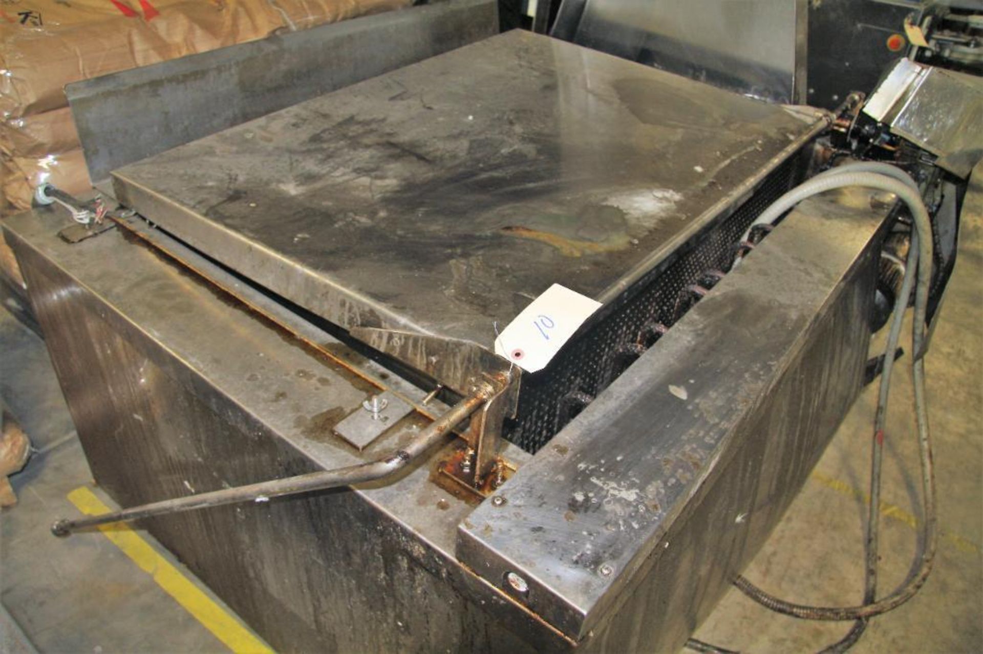 30" X 48" X 12" Deep Stainless Steel Basket Electric Fryer With Discharge Chute - Image 2 of 3