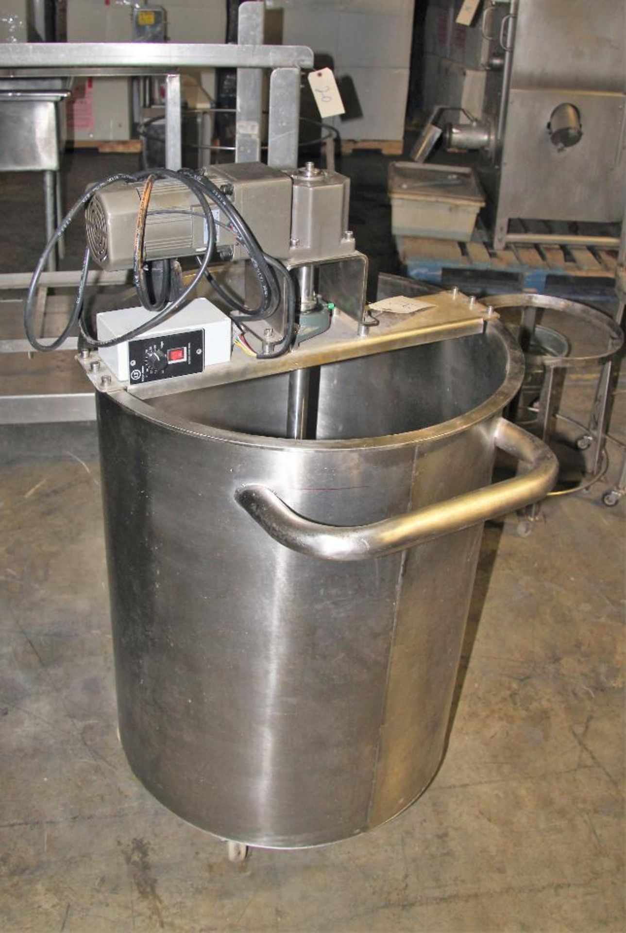 24" Diameter X 29" Stainless Steel Open Top Tank On Wheels With Top Mounted Agitator