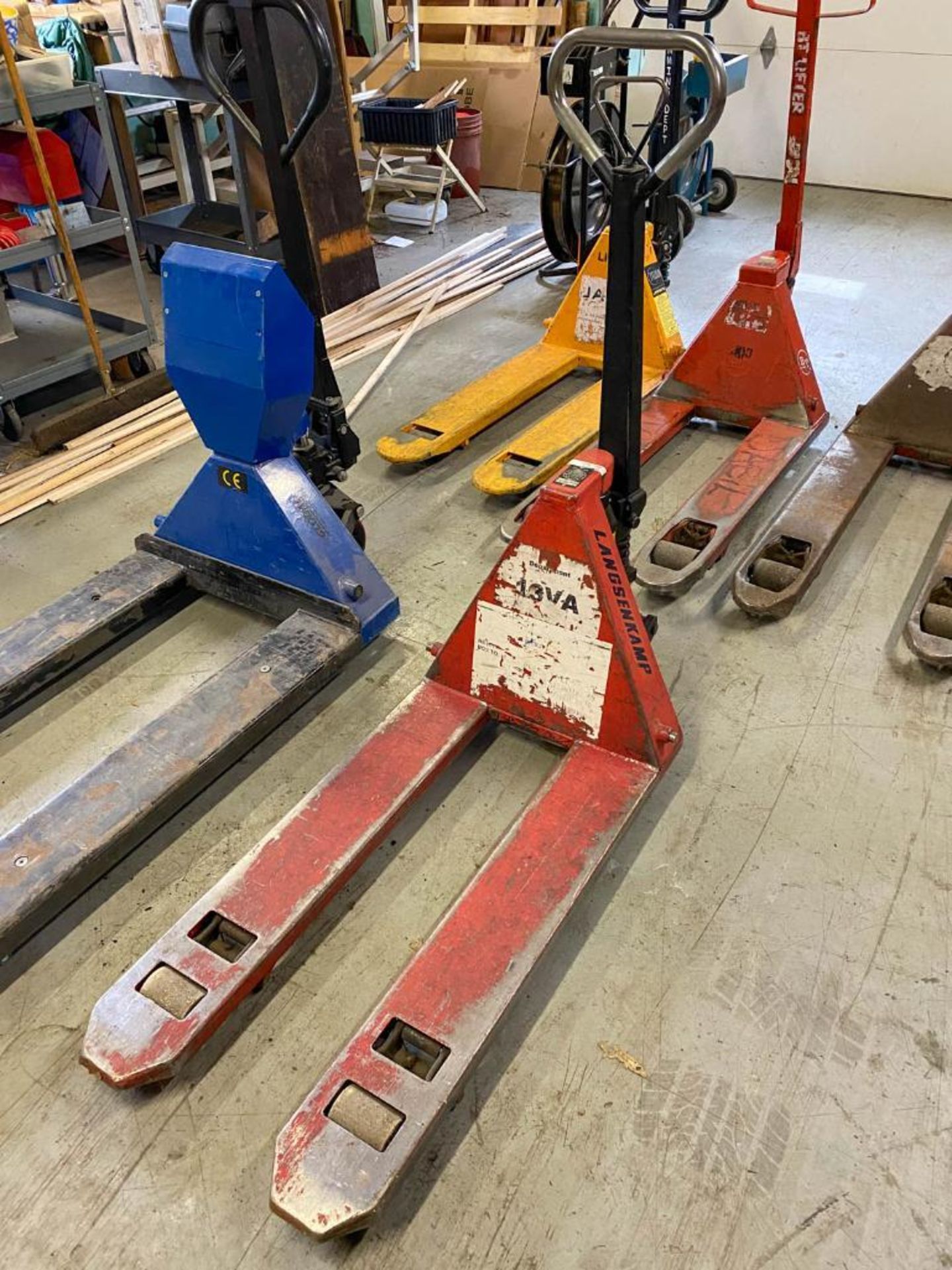 F.H. Langsenkamp 5500 LBS Capacity Hydraulic Pallet Jack