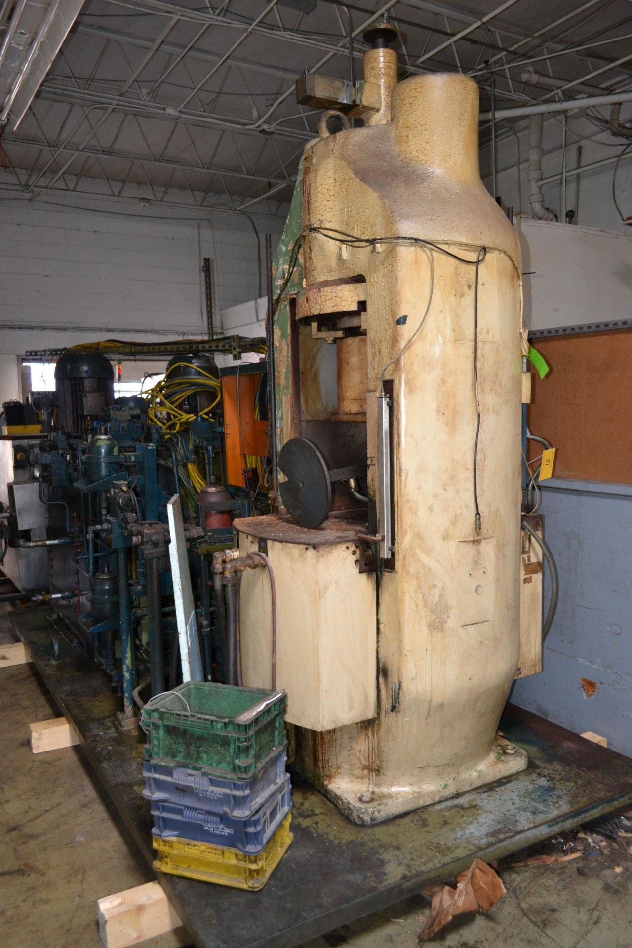 Sack & Kiesselbach 1000 Ton Hydraulic Press. - Image 3 of 6