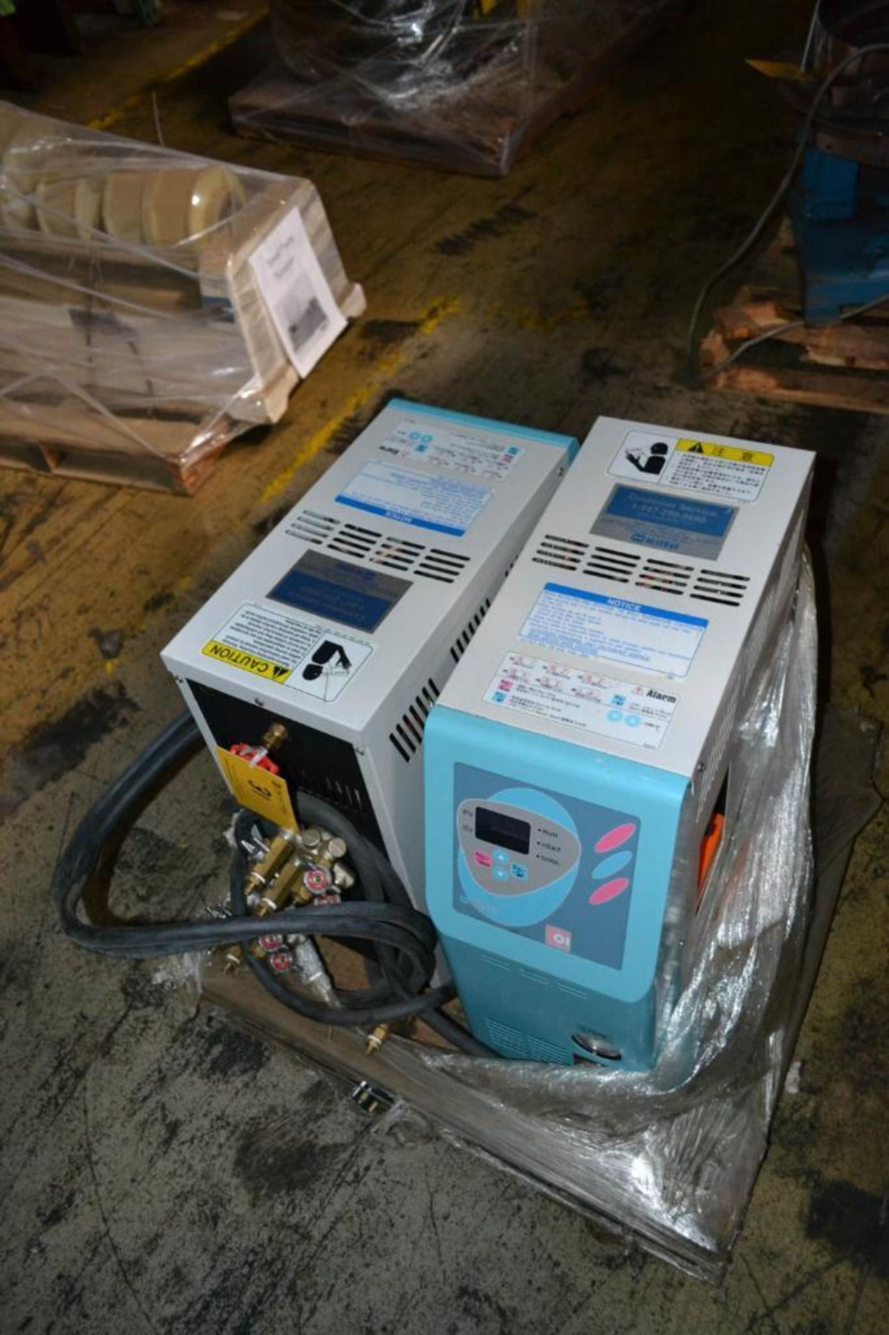 Mitsui Portable Temperature Controllers TWO UNITS