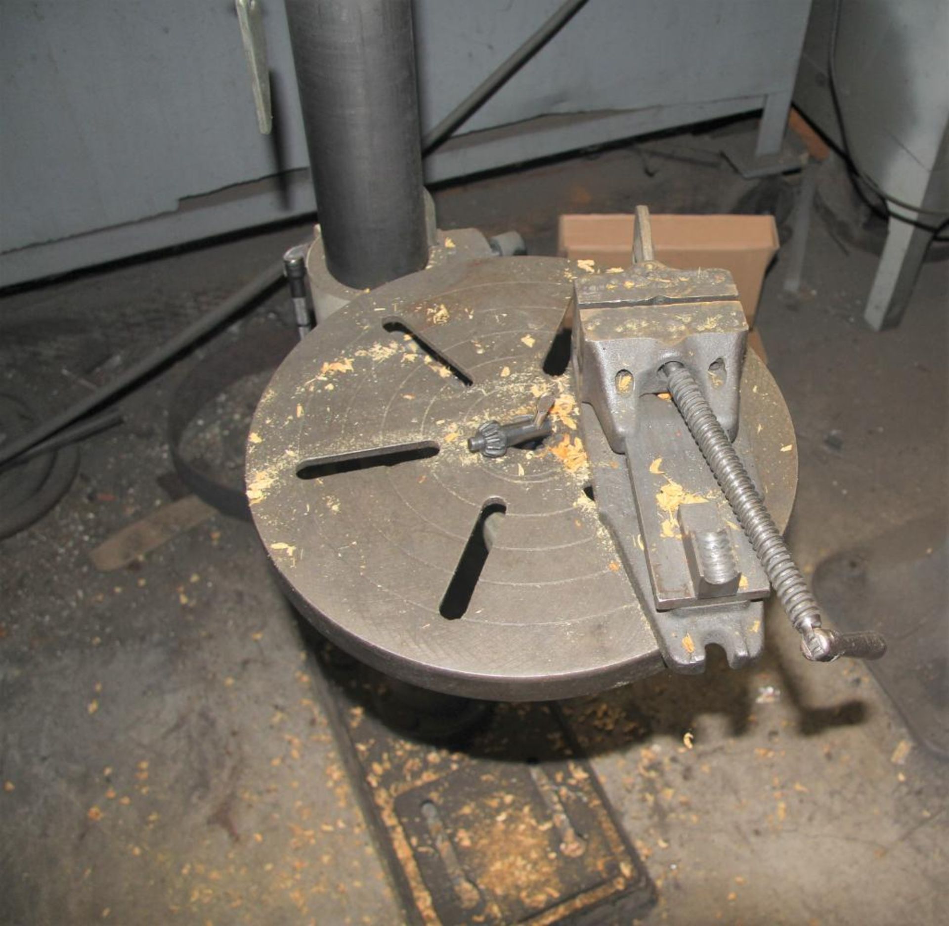 16" Manhattan Mdl. 951230 1/2HP Floor Type Drill Press - Image 3 of 4