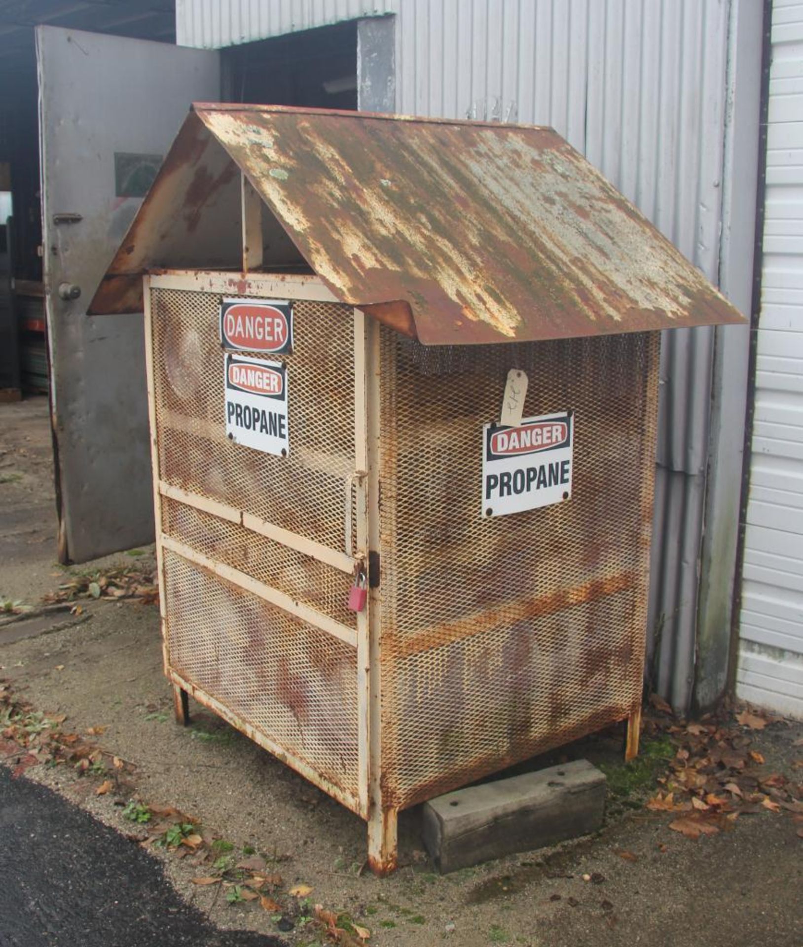 Propane Tank Storage Cage