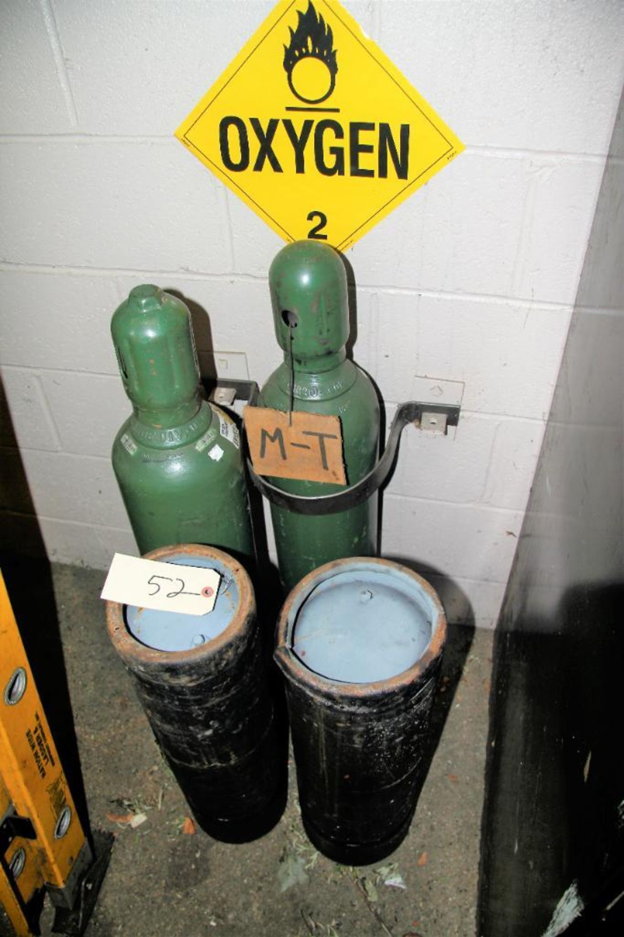 (4) Welding Bottles