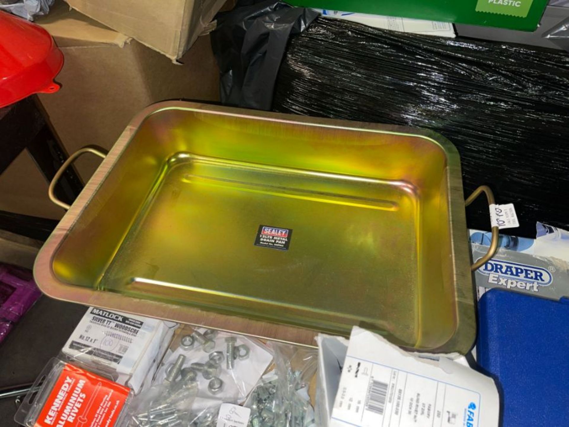 SEALEY 12L METAL DRAIN PAN