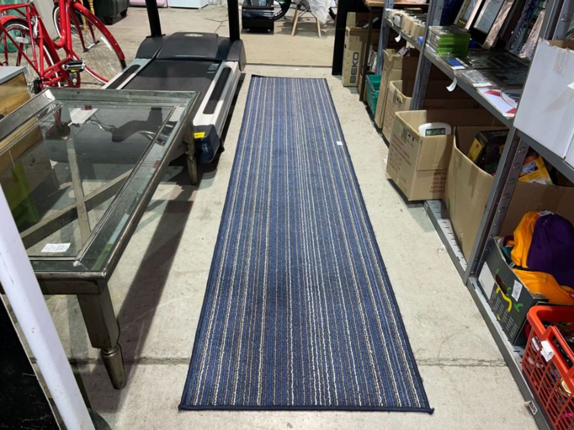 NAVY STRIPED RUNNER MAT