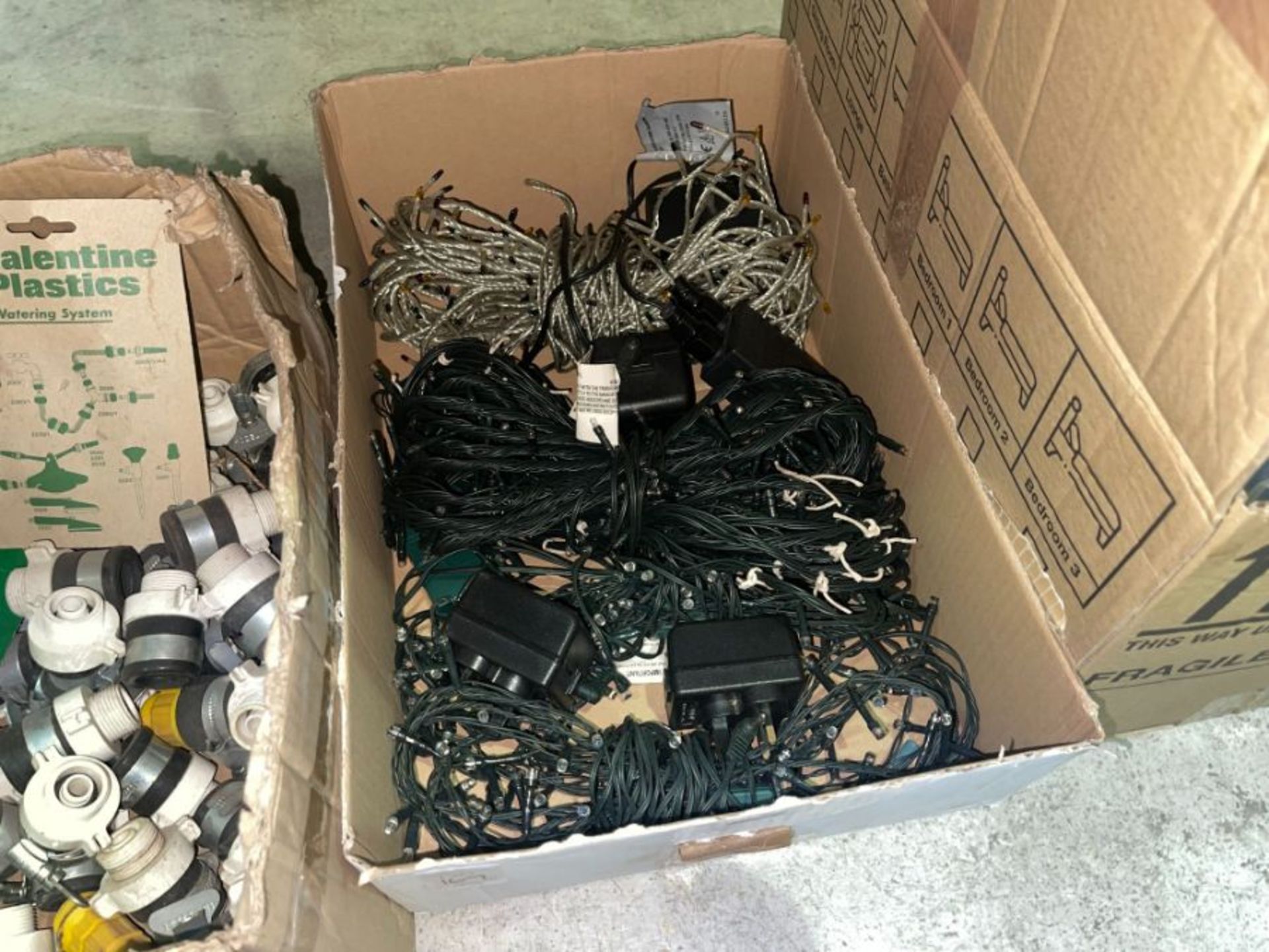 BOX OF ASSORTED CHRISTMAS LIGHTS