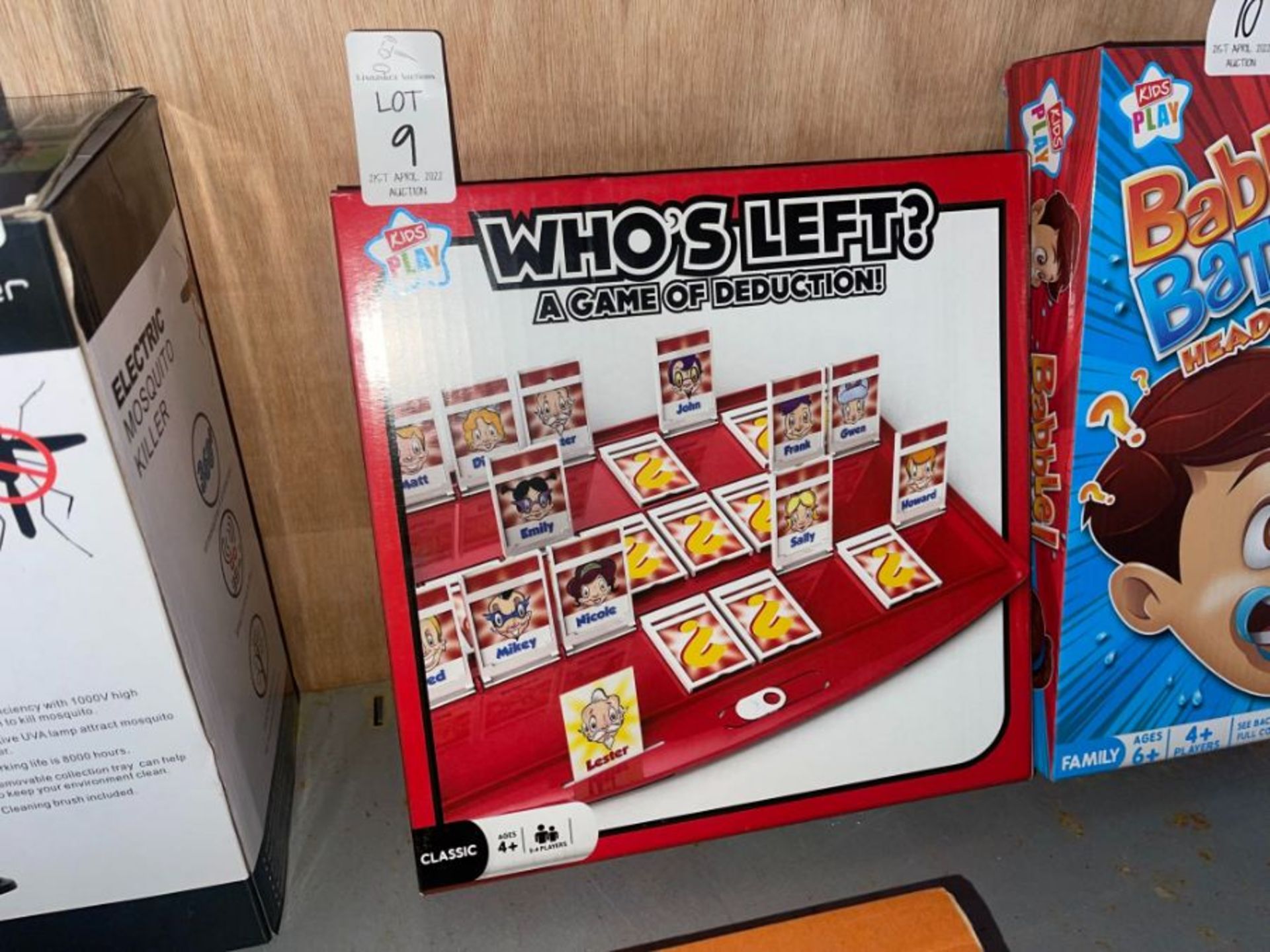 KIDS PLAY WHO'S LEFT? BOARD GAME (NEW)