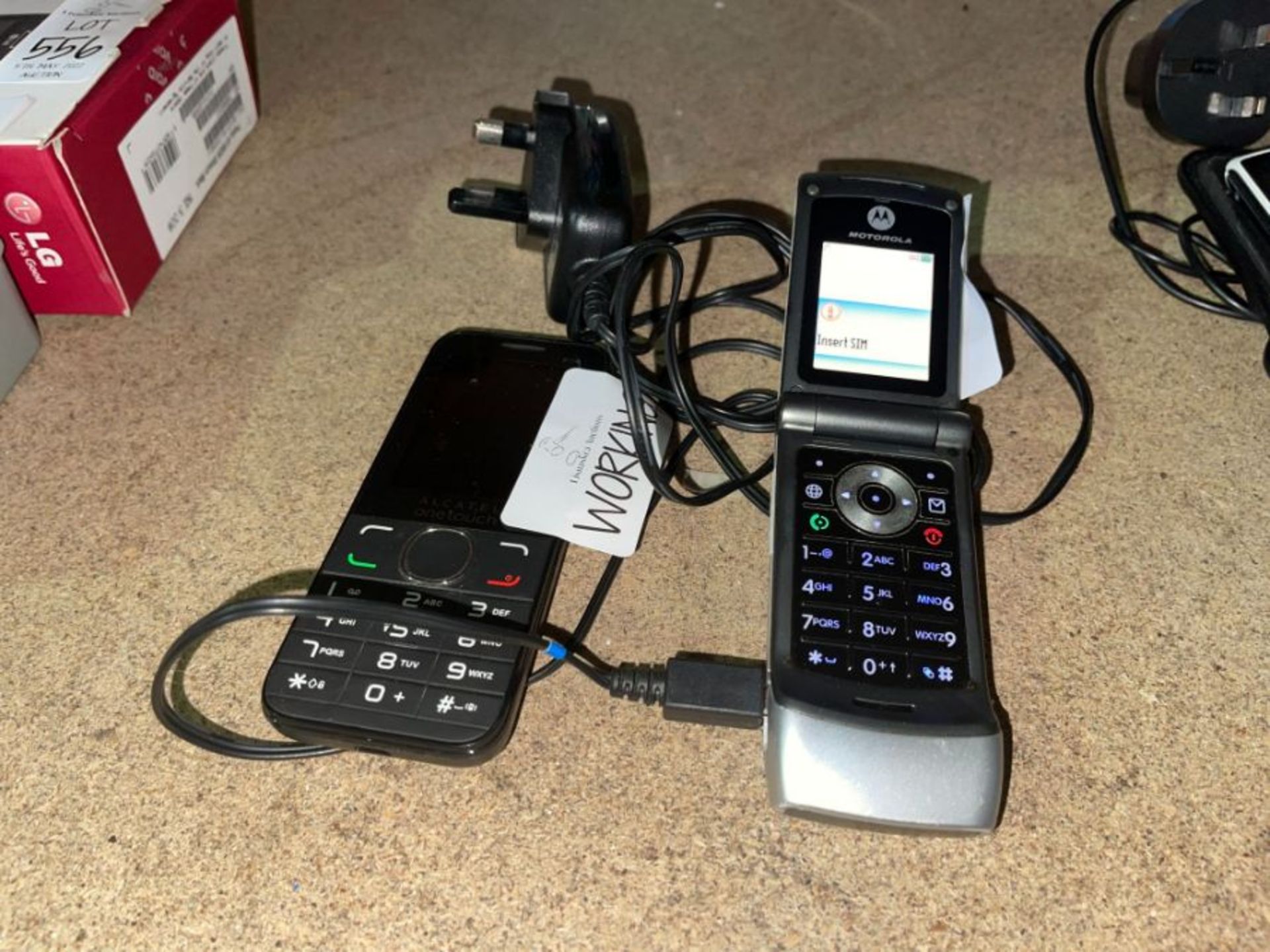 2X MOBILE PHONES (MOTOROLA & ALCATEL) (WORKING)