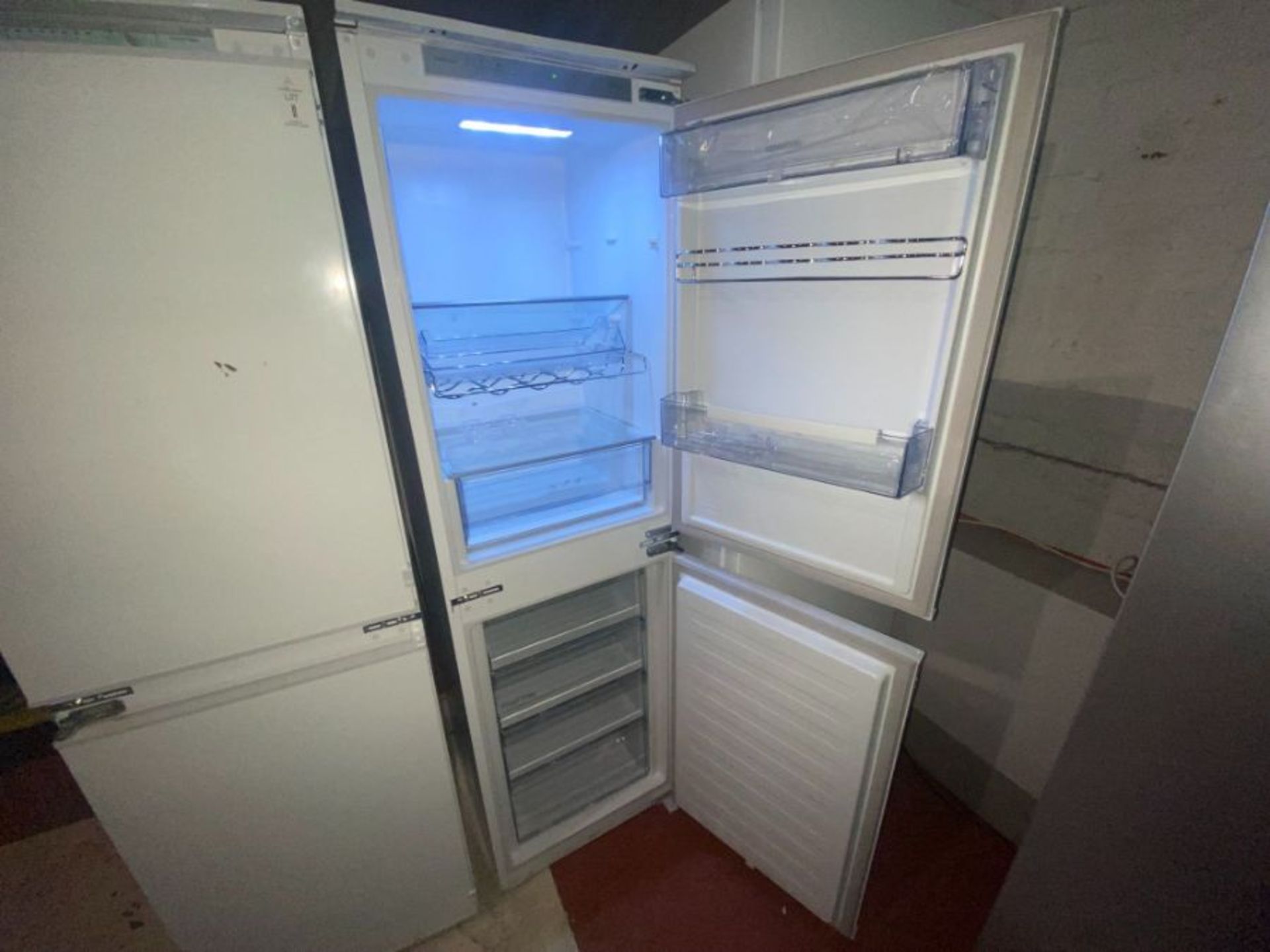 KENWOOD INTEGRATED FROST FREE FRIDGE FREEZER - KIFF5020 (OPENS TO THE RIGHT) - Image 2 of 5