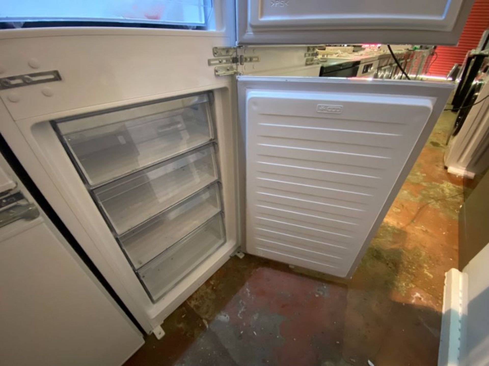 KENWOOD INTEGRATED FROST FREE FRIDGE FREEZER - KIFF5020 (OPENS TO THE RIGHT) - Image 3 of 5