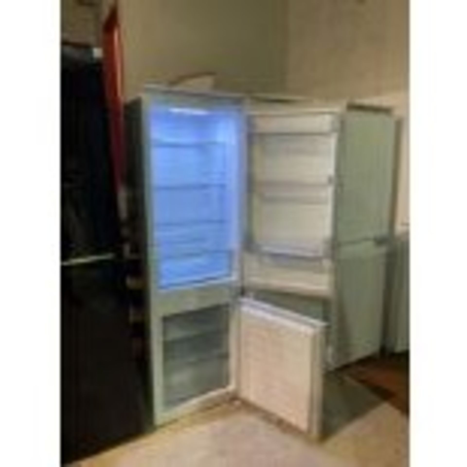 KENWOOD INTEGRATED FROST FREE FRIDGE FREEZER - KIFF7020 (OPENS TO THE RIGHT)