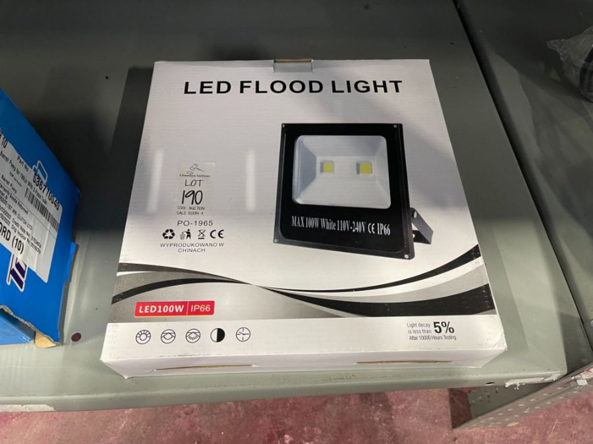 100W LED FLOOD LIGHT