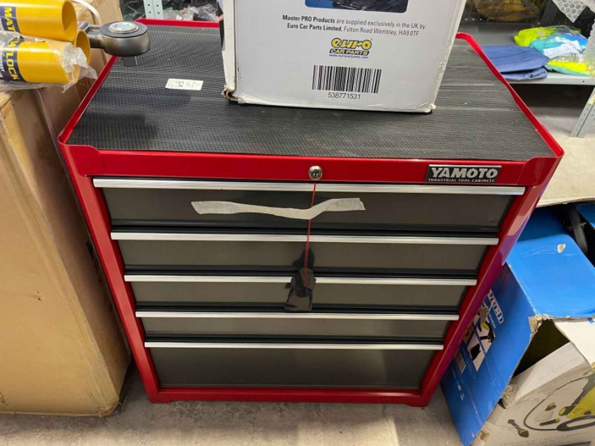 YAMOTO RED 5-DRAWER TOOL CHEST W/ KEY