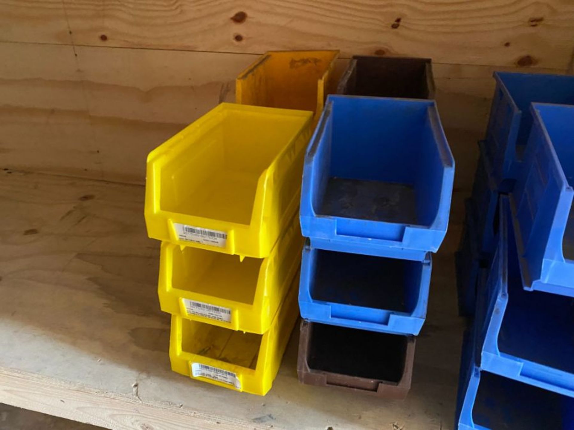 12X ASSORTED BARTON STACKABLE STORAGE TUBS