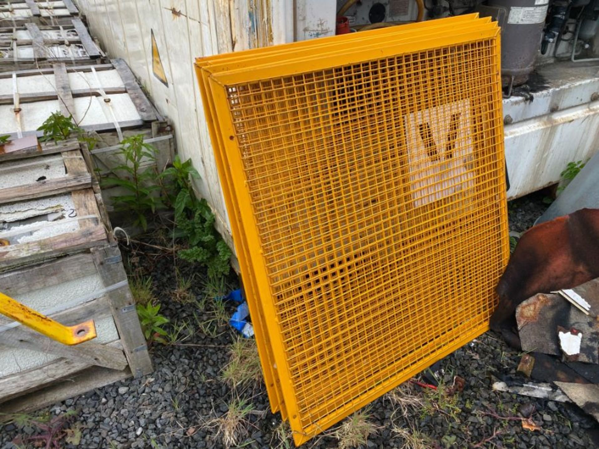 6X YELLOW STEEL MESH PANELS (41.5" X 43") - Image 2 of 2