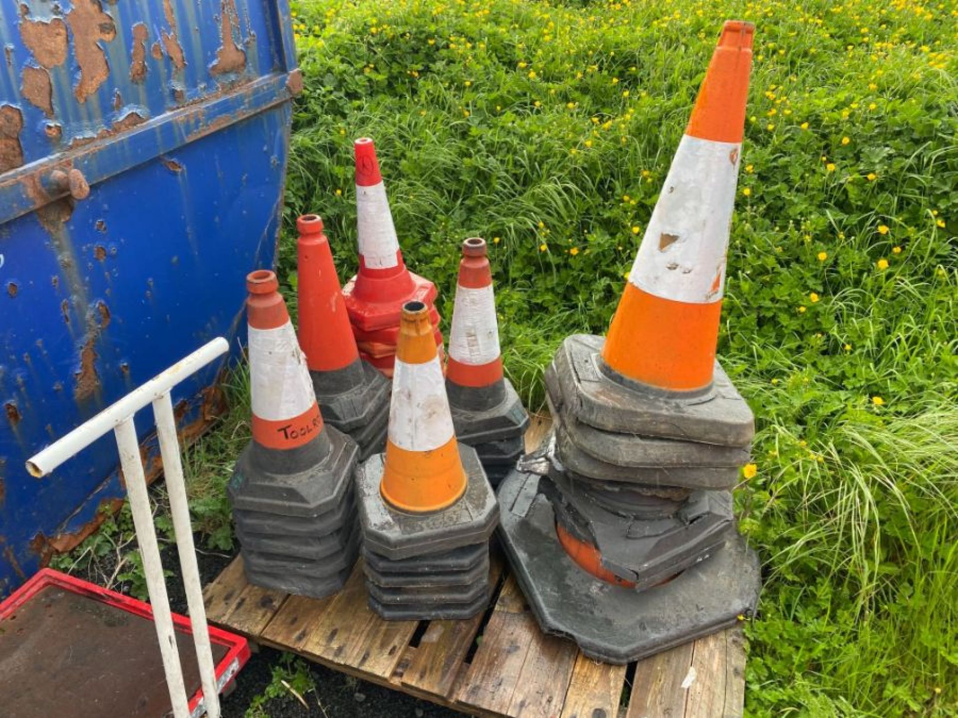PALLET OF TRAFFIC CONES - Image 2 of 2