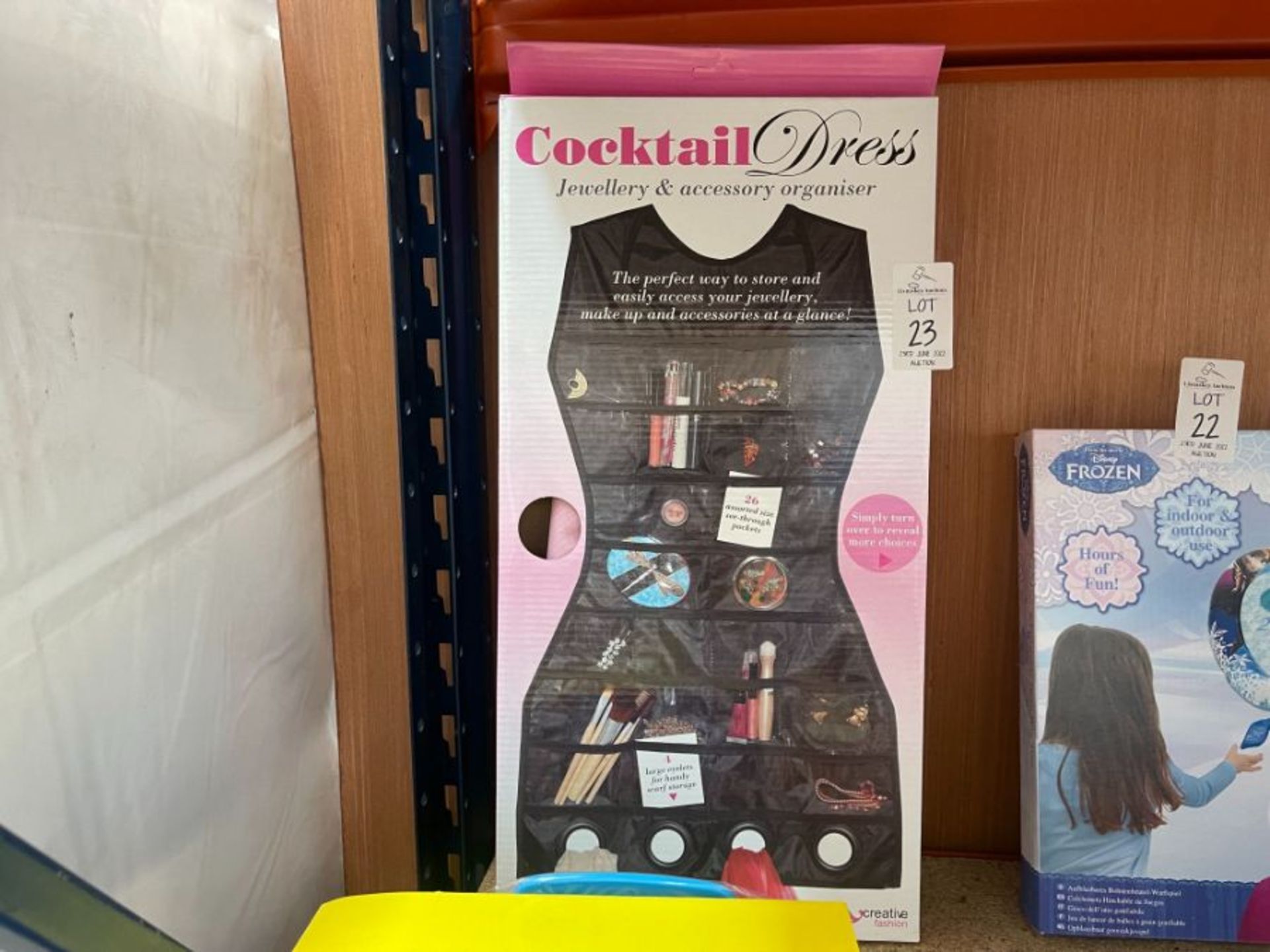 COCKTAIL DRESS JEWELLRY AND ACCESSORIES ORGANISER