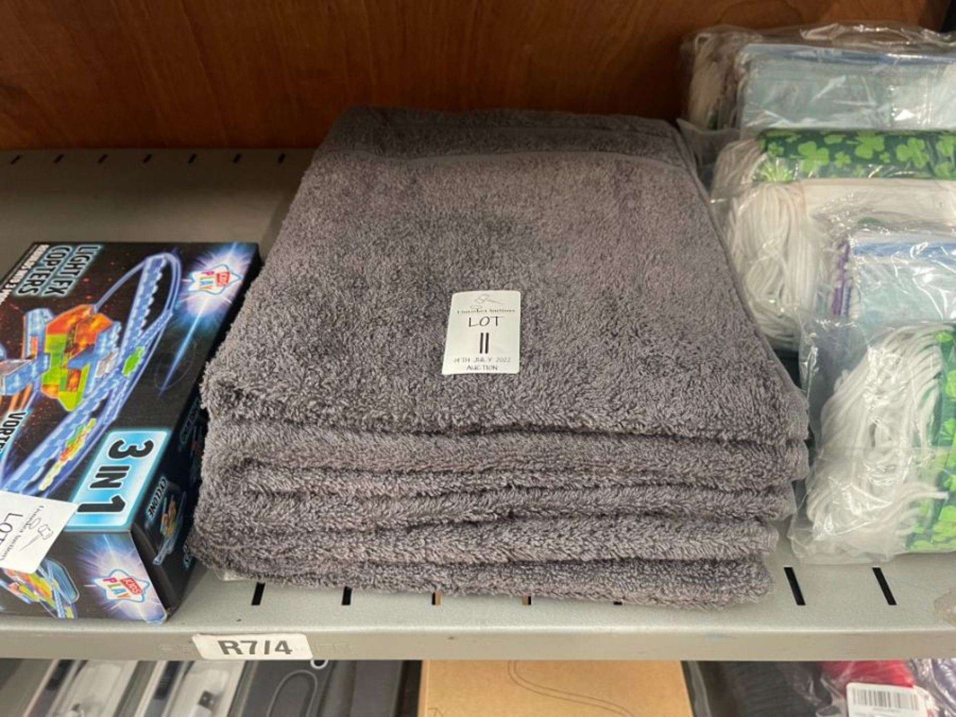 4X DARK GREY TOWELS