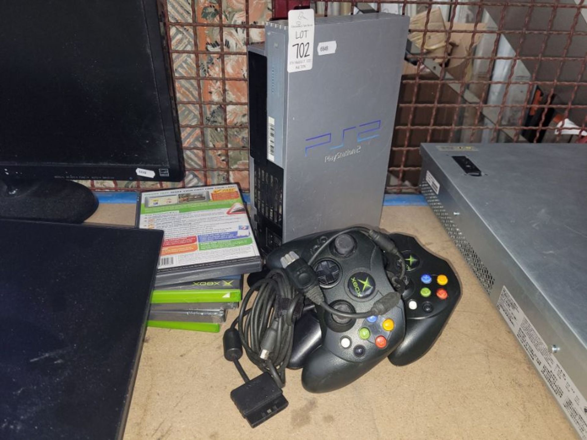 PS2 CONSOLE WITH 3 CONTROLLER(1 PS AND 2 XBOX) AND 5 GAMES