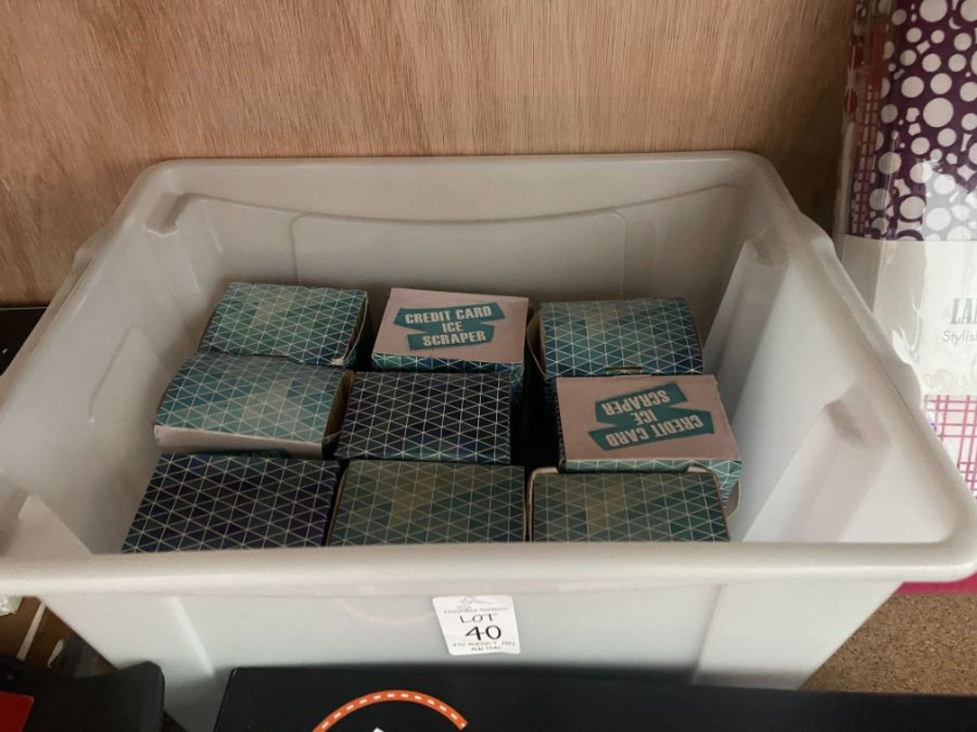 TUB OF CREDIT CARD ICE SCRAPERS