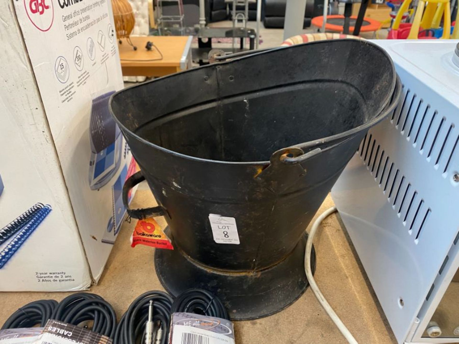 BAKAWARE BLACK WATERLOO COAL BUCKET